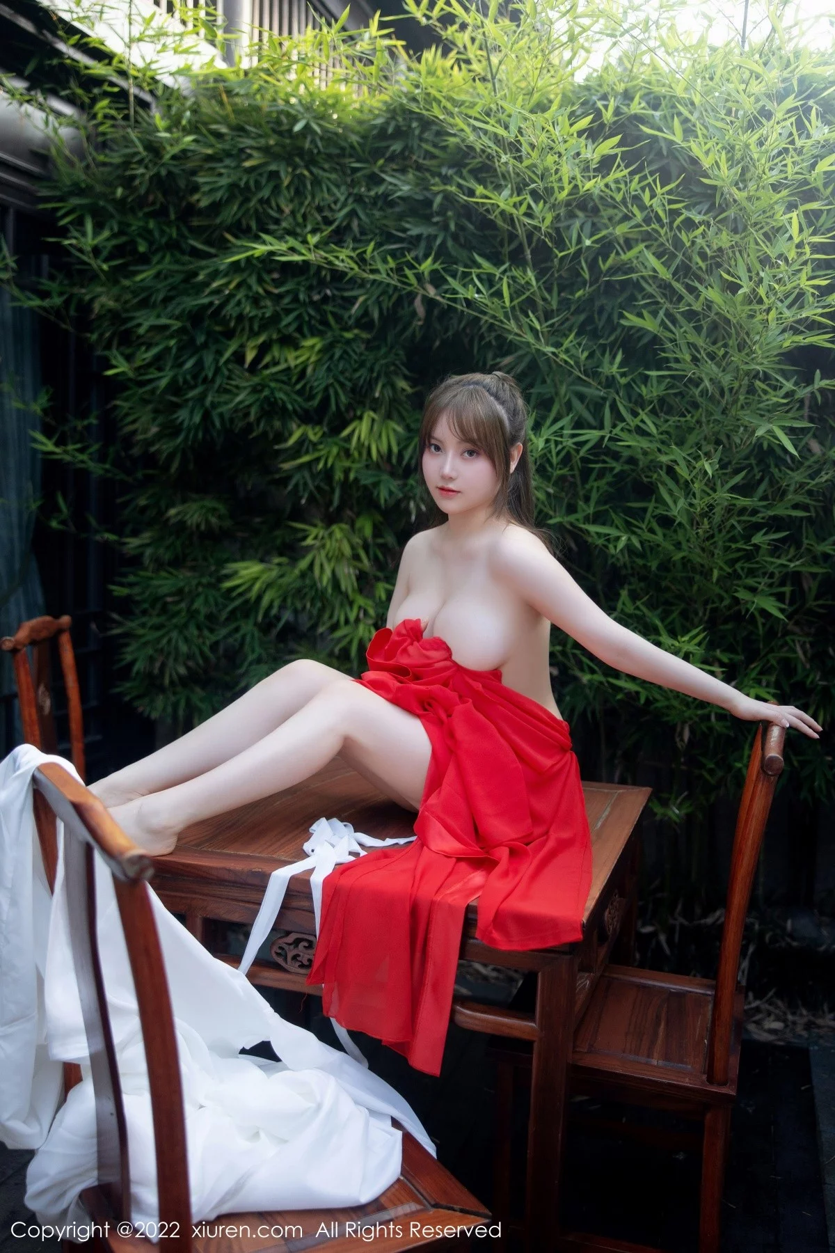 [[XiuRen秀人网]秀人网]No.5414_模特豆瓣酱性感红色唐韵古装服饰半脱露傲人豪乳惹火诱惑写真80P