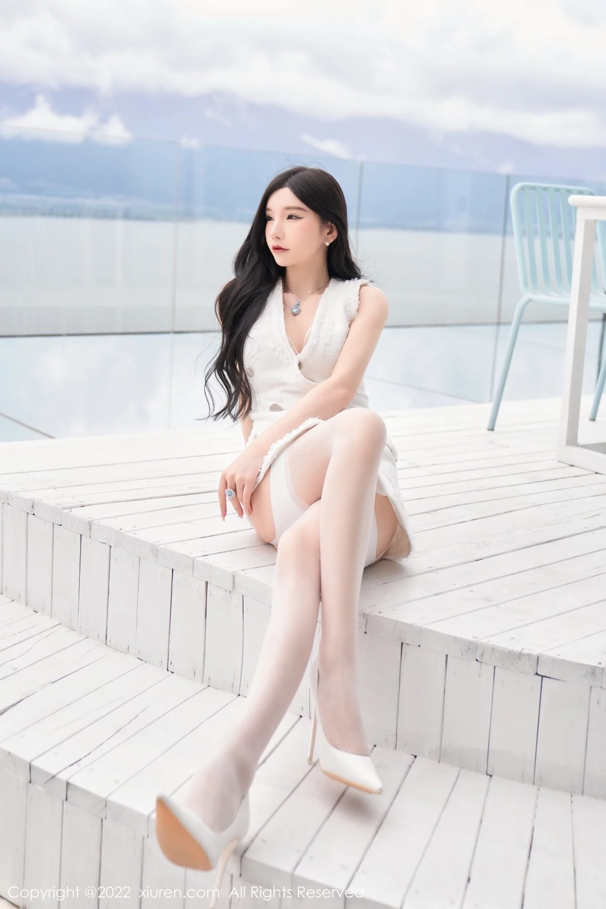 [[XiuRen秀人网]秀人网]No.5418_女神周于希Sally心愿旅拍脱白色外衣露白色蕾丝内衣诱惑写真73P