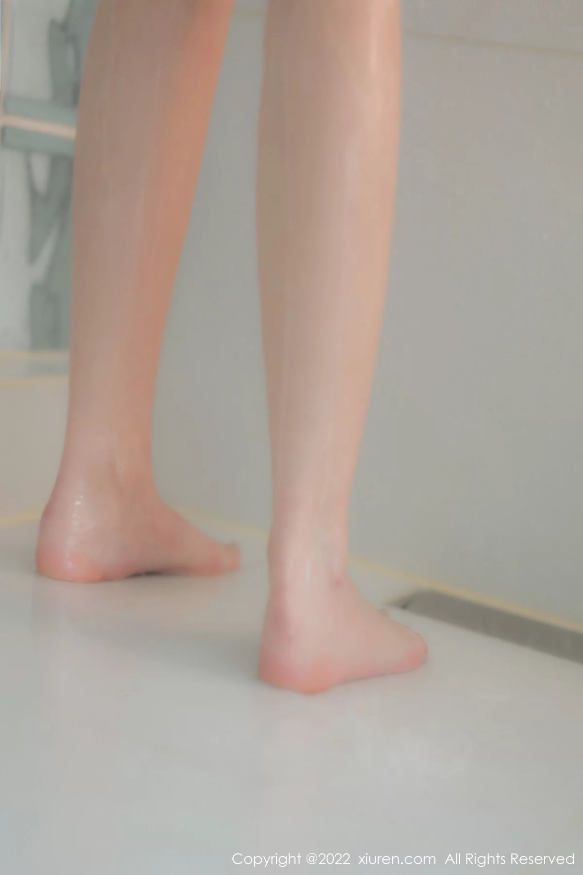 [[XiuRen秀人网]秀人网]No.5422_模特奶瓶大理旅拍泳池性感黑色比基尼秀曼妙身姿迷人诱惑写真75P