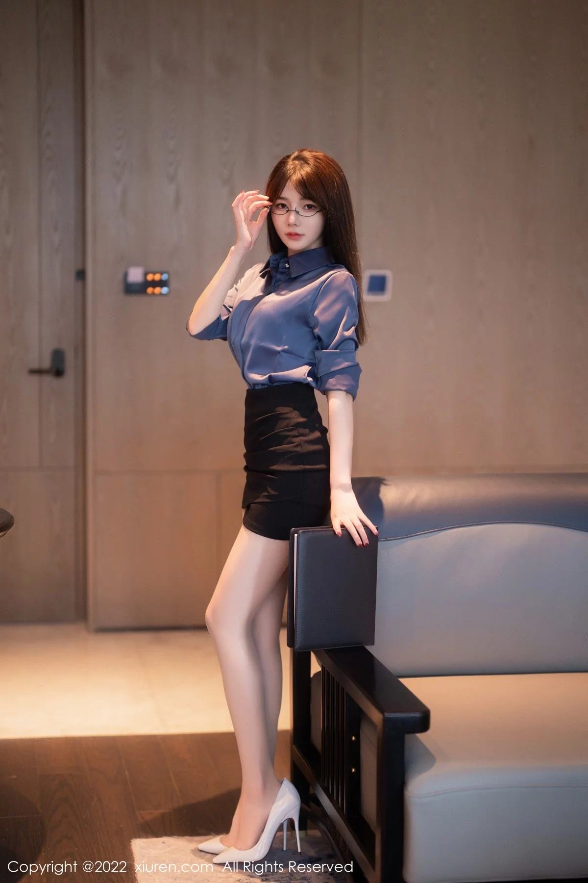 [[XiuRen秀人网]秀人网]No.5419_模特婠婠么文员角色扮演半脱露蕾丝内衣超薄无内肉丝诱惑写真75P