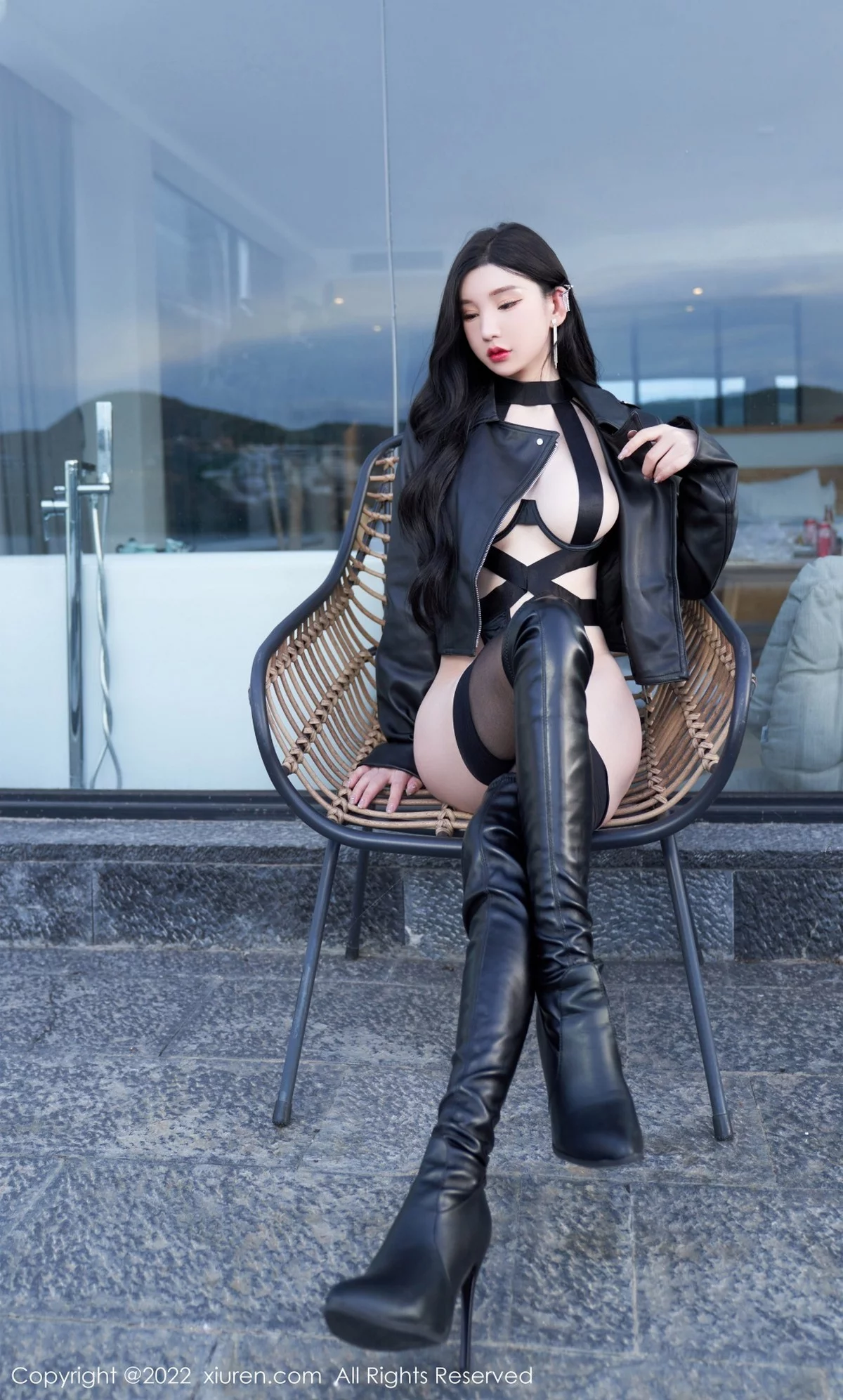 [[XiuRen秀人网]秀人网]No.5433_女神周于希Sally心愿旅拍半脱露性感黑色情趣内衣撩人诱惑写真73P