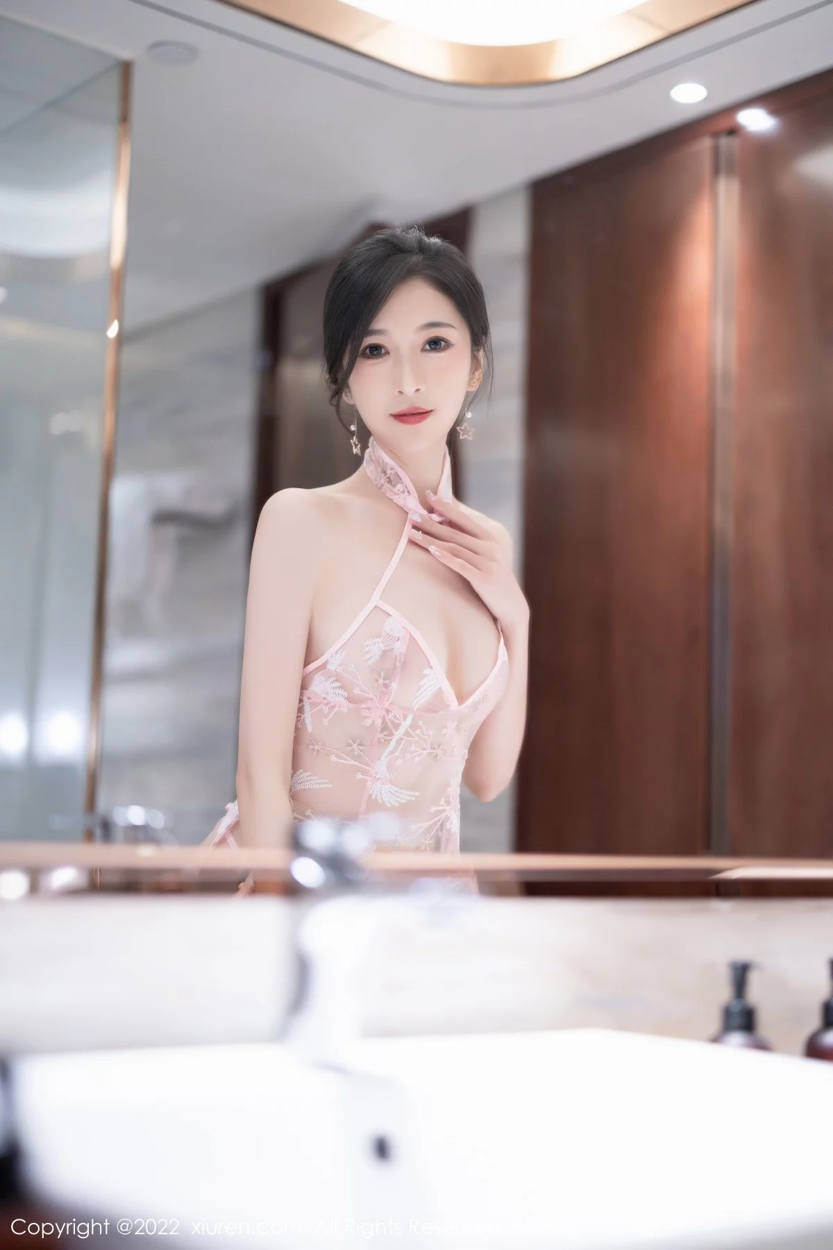 [[XiuRen秀人网]秀人网]No.5436_模特林乐一粉色收身衣+粉色轻透情趣内衣配超薄肉丝诱惑写真80P