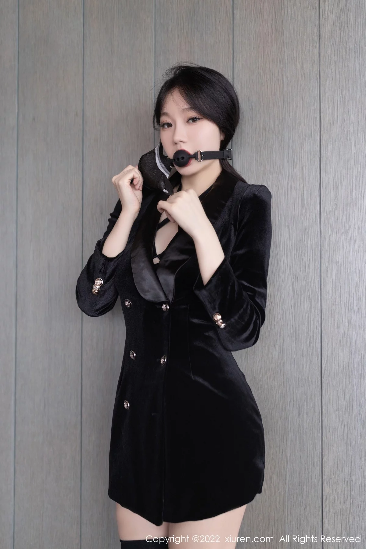 [[XiuRen秀人网]秀人网]No.5442_模特安然anran广州-云南旅拍黑色情趣内衣配超薄黑丝诱惑写真83P