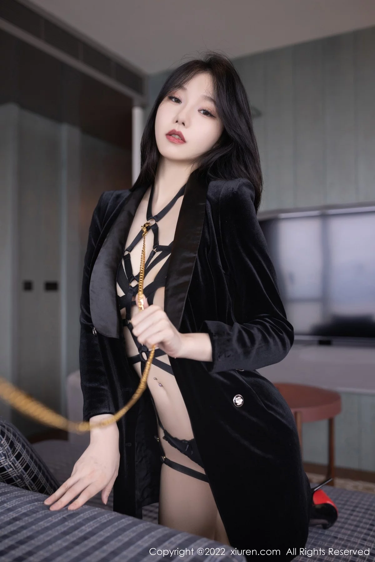 [[XiuRen秀人网]秀人网]No.5442_模特安然anran广州-云南旅拍黑色情趣内衣配超薄黑丝诱惑写真83P