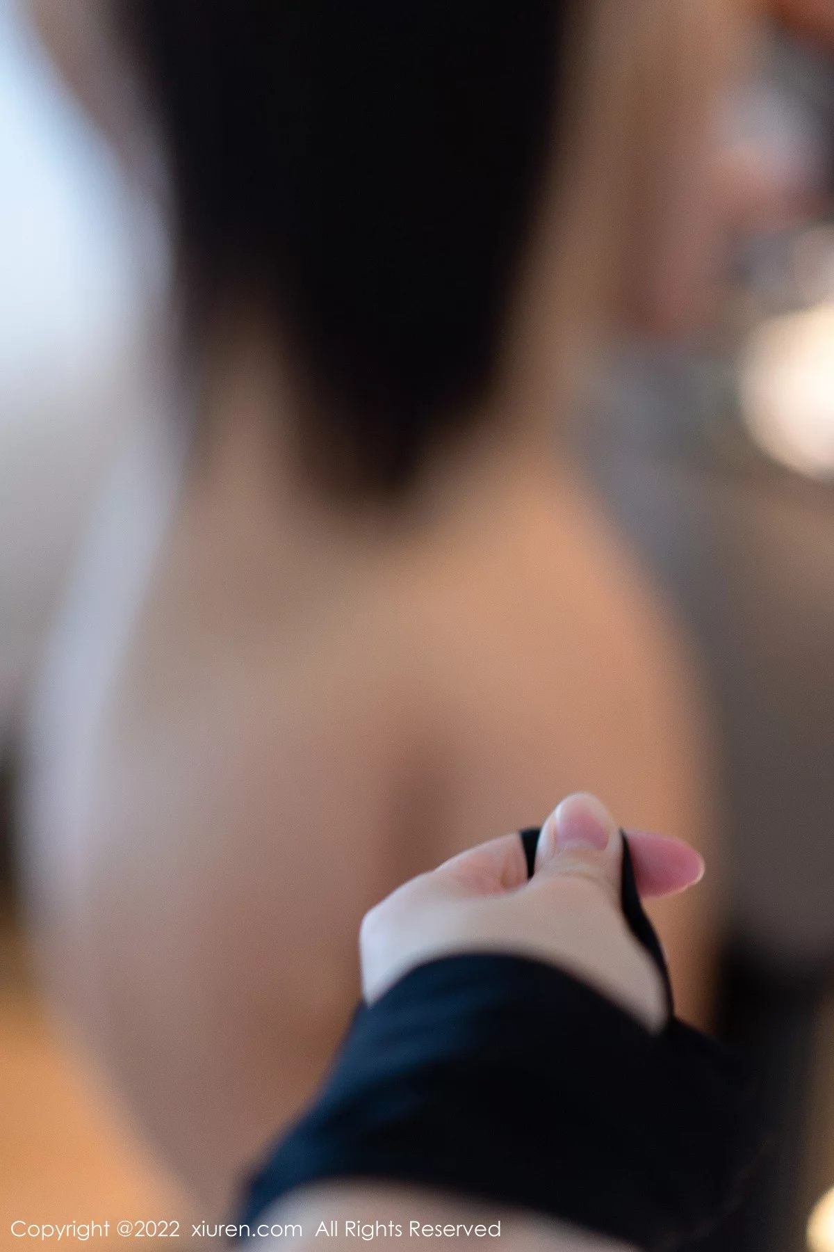 [[XiuRen秀人网]秀人网]No.5449_模特laura阿姣私房浴室黑色吊带连衣短裙配超薄黑丝诱惑写真60P