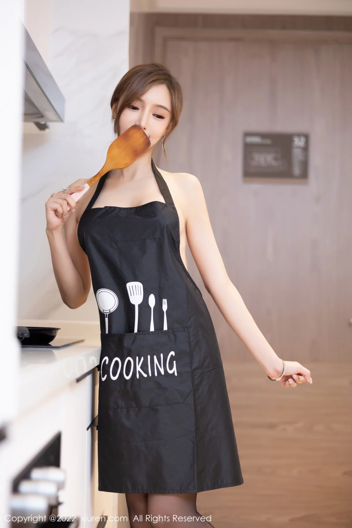 [[XiuRen秀人网]秀人网]No.5325_女神王馨瑶yanni私房超薄无内黑丝系列秀完美身材撩人诱惑写真78P