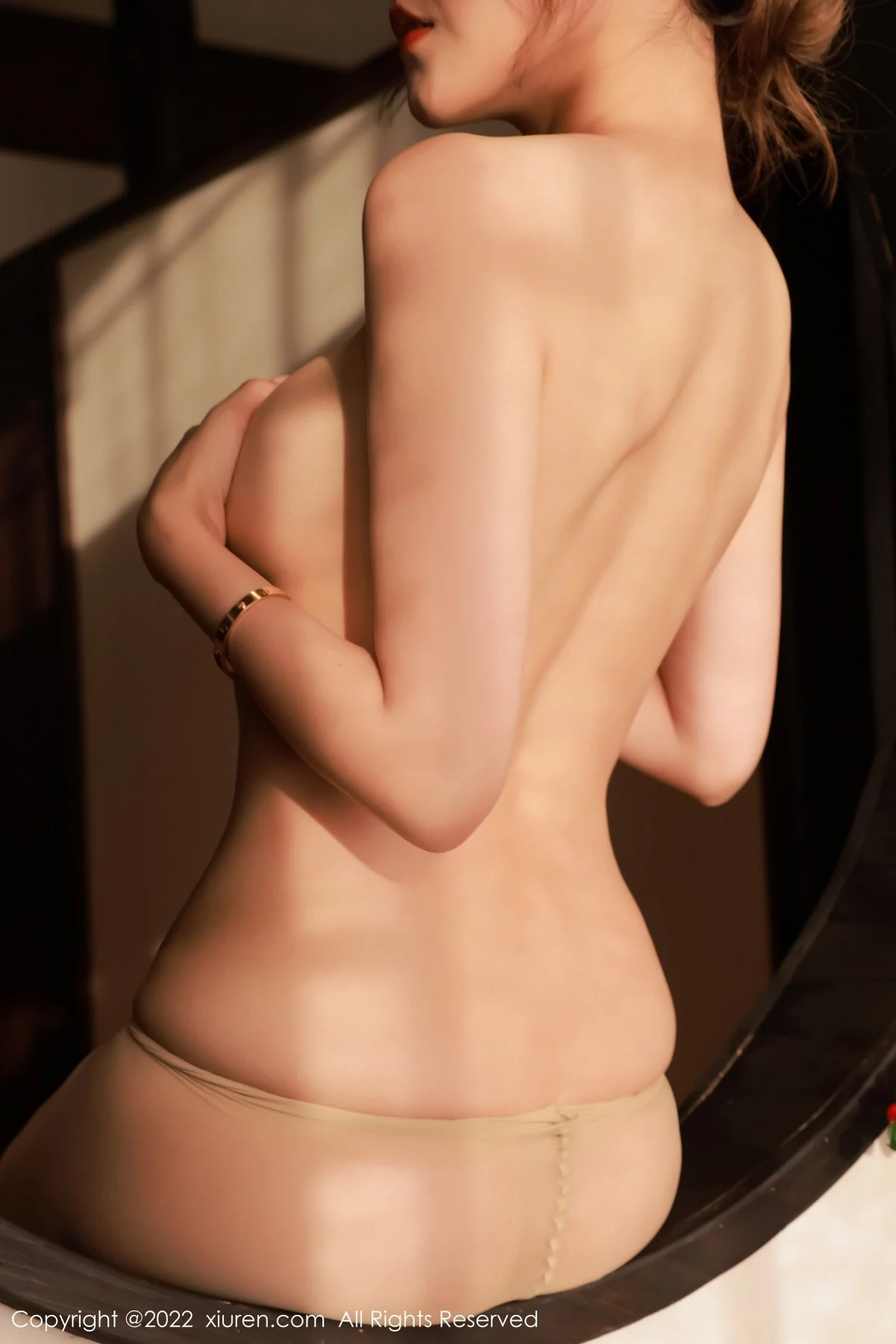 [[XiuRen秀人网]秀人网]No.5334_模特Sugar糖酒酒澳门旅拍性感橙色吊带配无内肉丝惹火诱惑写真55P