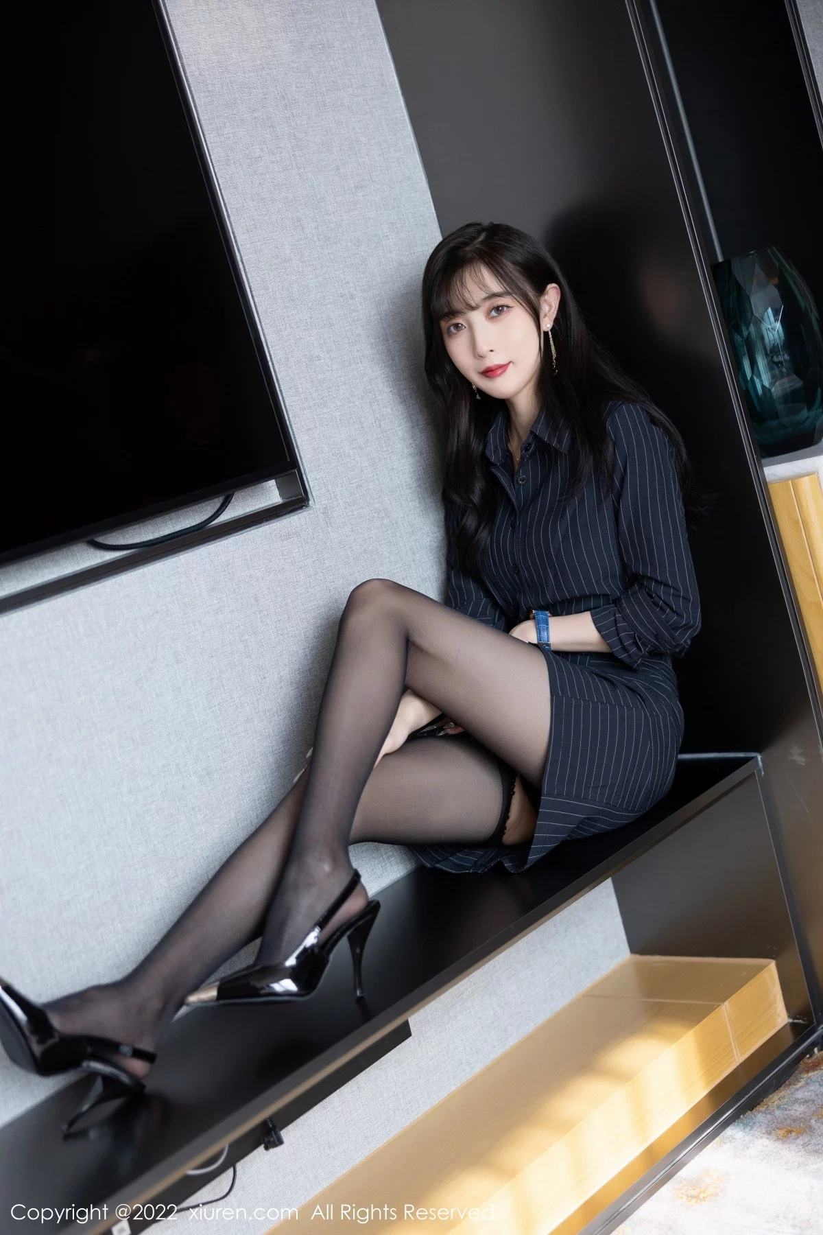 [[XiuRen秀人网]秀人网]No.5346_模特林星阑厦门旅拍半脱露轻透蕾丝内衣配超薄黑丝极致魅惑写真87P