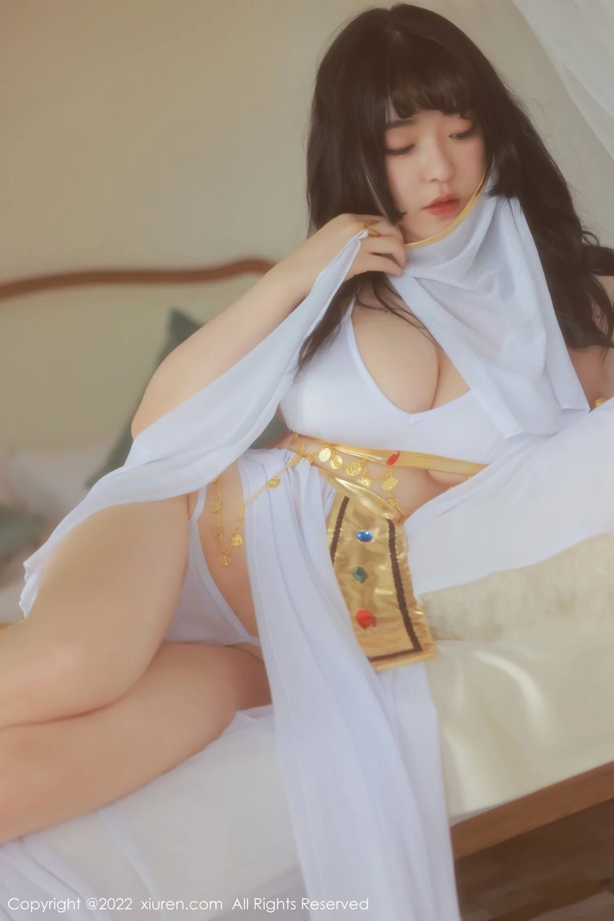 [[XiuRen秀人网]秀人网]No.5341_模特奶酥36E私房性感白色轻透服饰秀丰满身材傲人豪乳诱惑写真51P