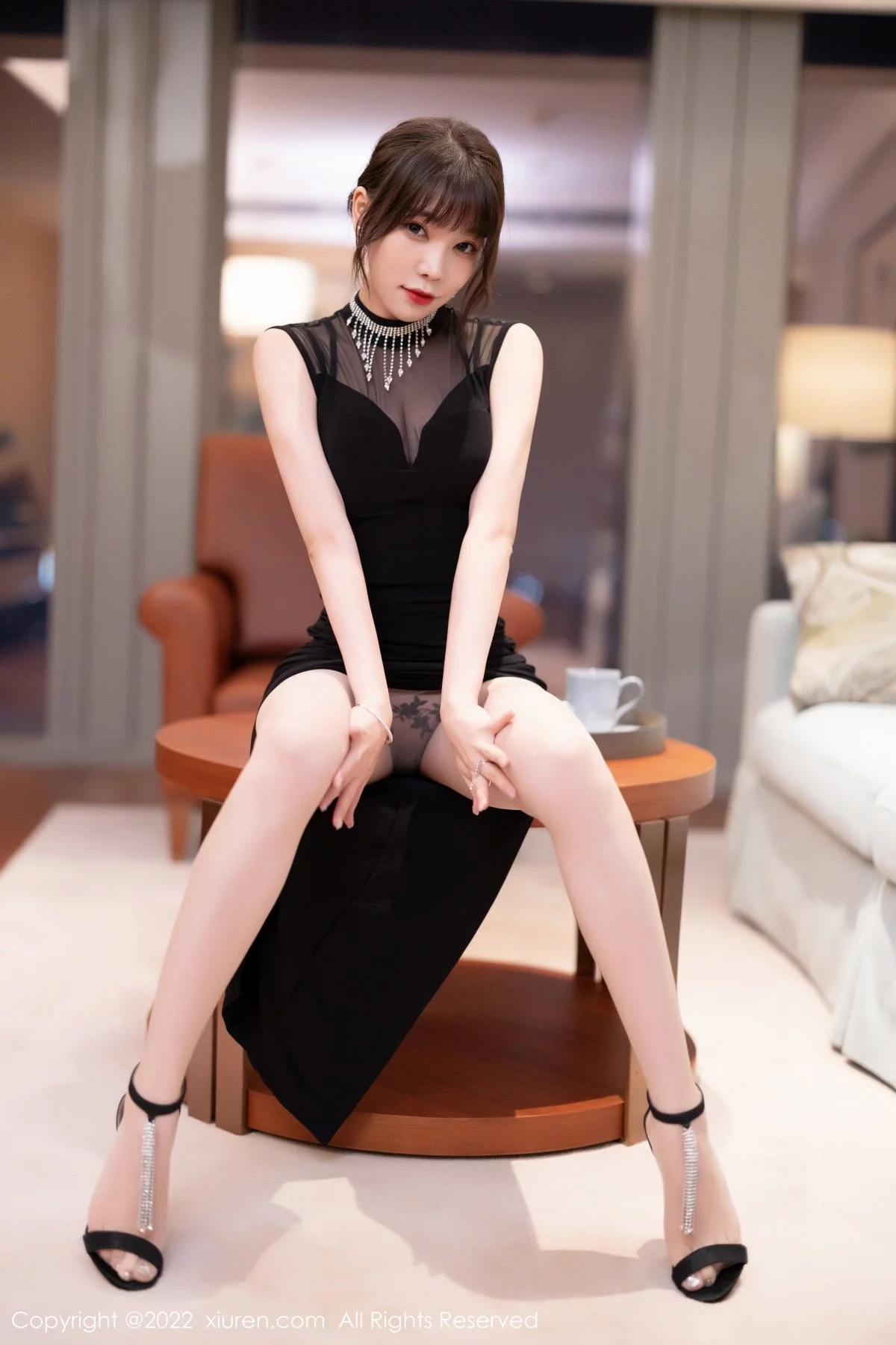 [[XiuRen秀人网]秀人网]No.5460_女神徐莉芝Booty脱连衣长裙露黑色轻透网纱内衣撩人诱惑写真80P