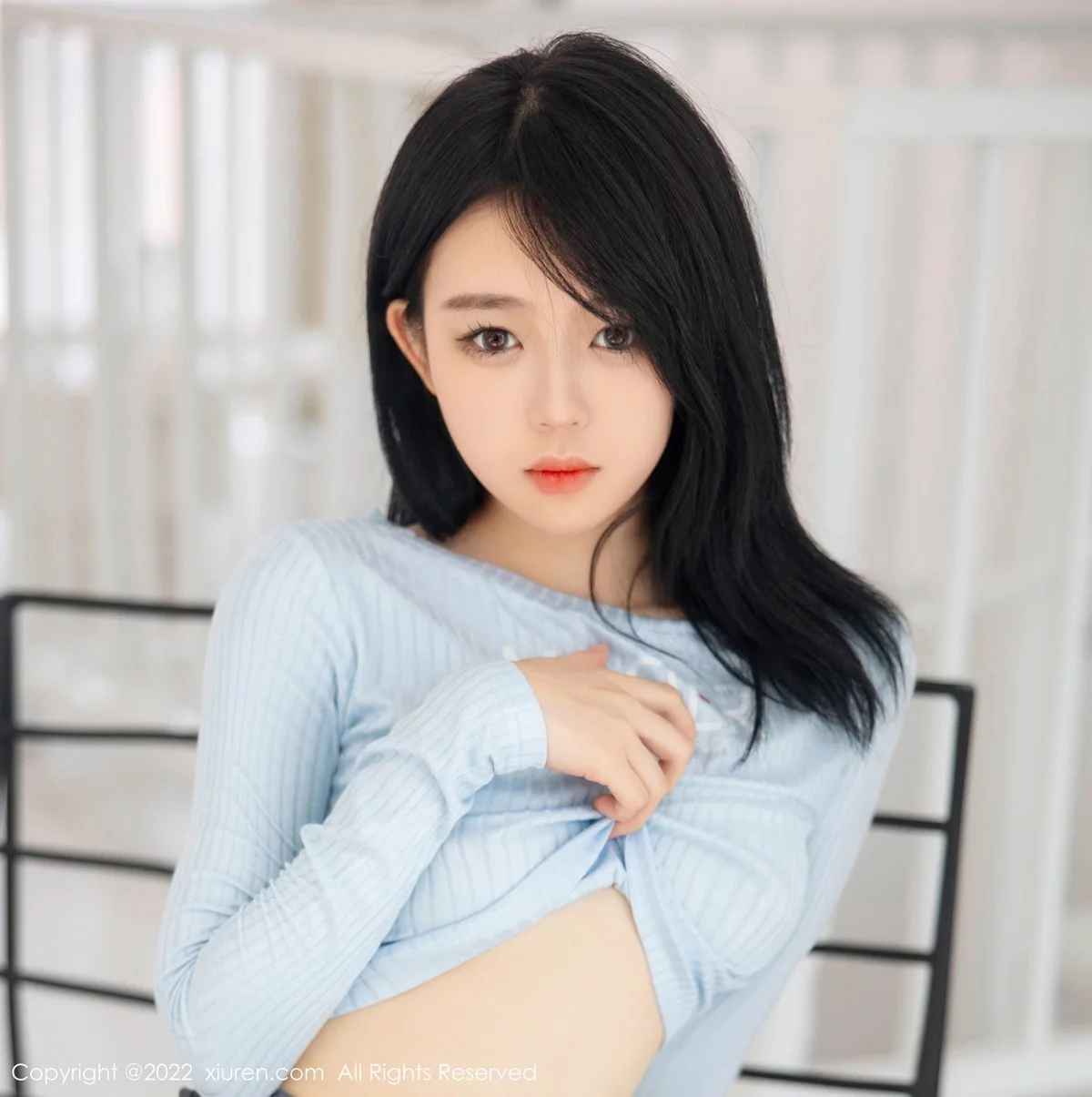 [[XiuRen秀人网]秀人网]No.5453_模特小麦是只喵大理旅拍私房性感灰色短裙露浑圆翘臀诱惑写真96P