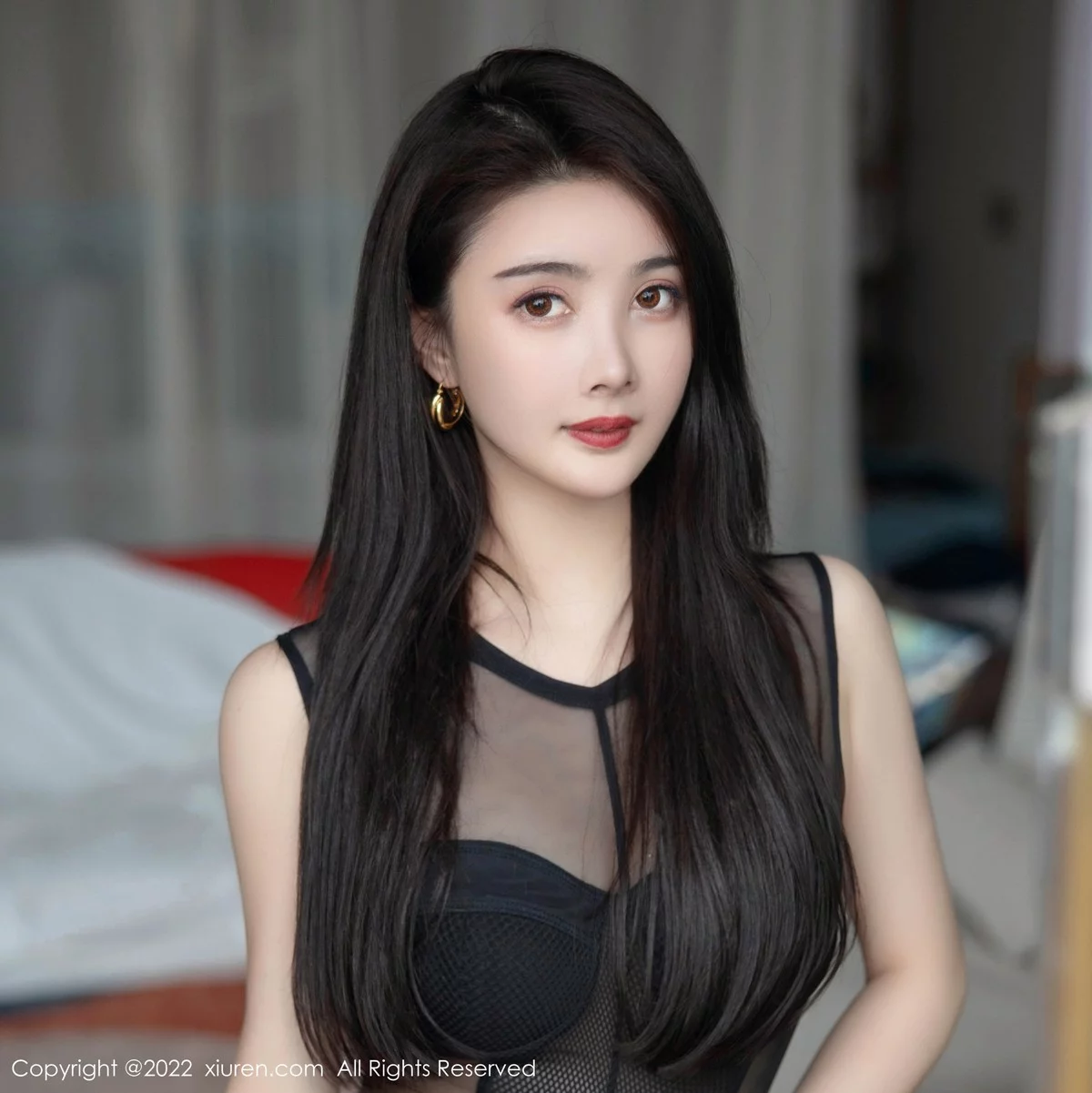 [[XiuRen秀人网]秀人网]No.5505_模特Summer宝宝私房半脱露黑色轻透服饰秀曼妙身姿诱惑写真51P