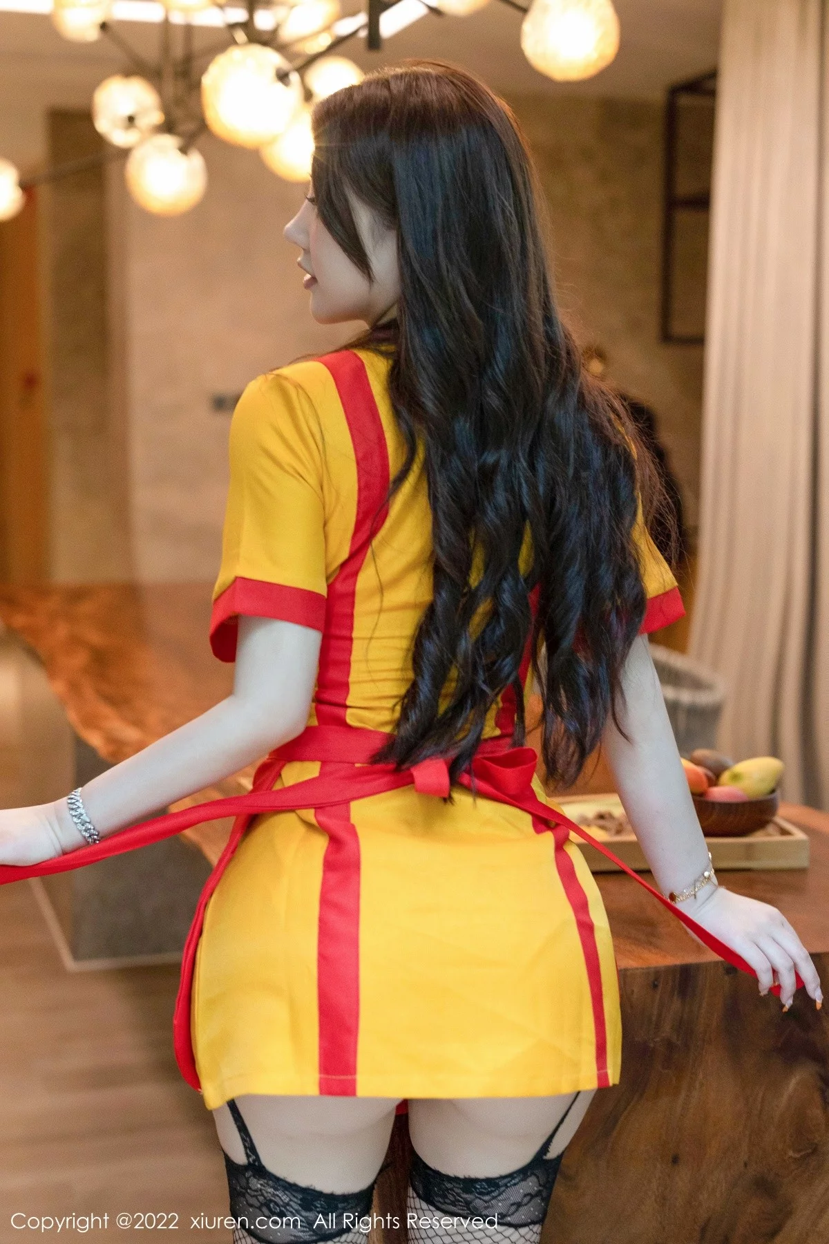 [[XiuRen秀人网]秀人网]No.5509_模特小海臀Rena海南旅拍服务员制服秀丰满身材撩人诱惑写真56P