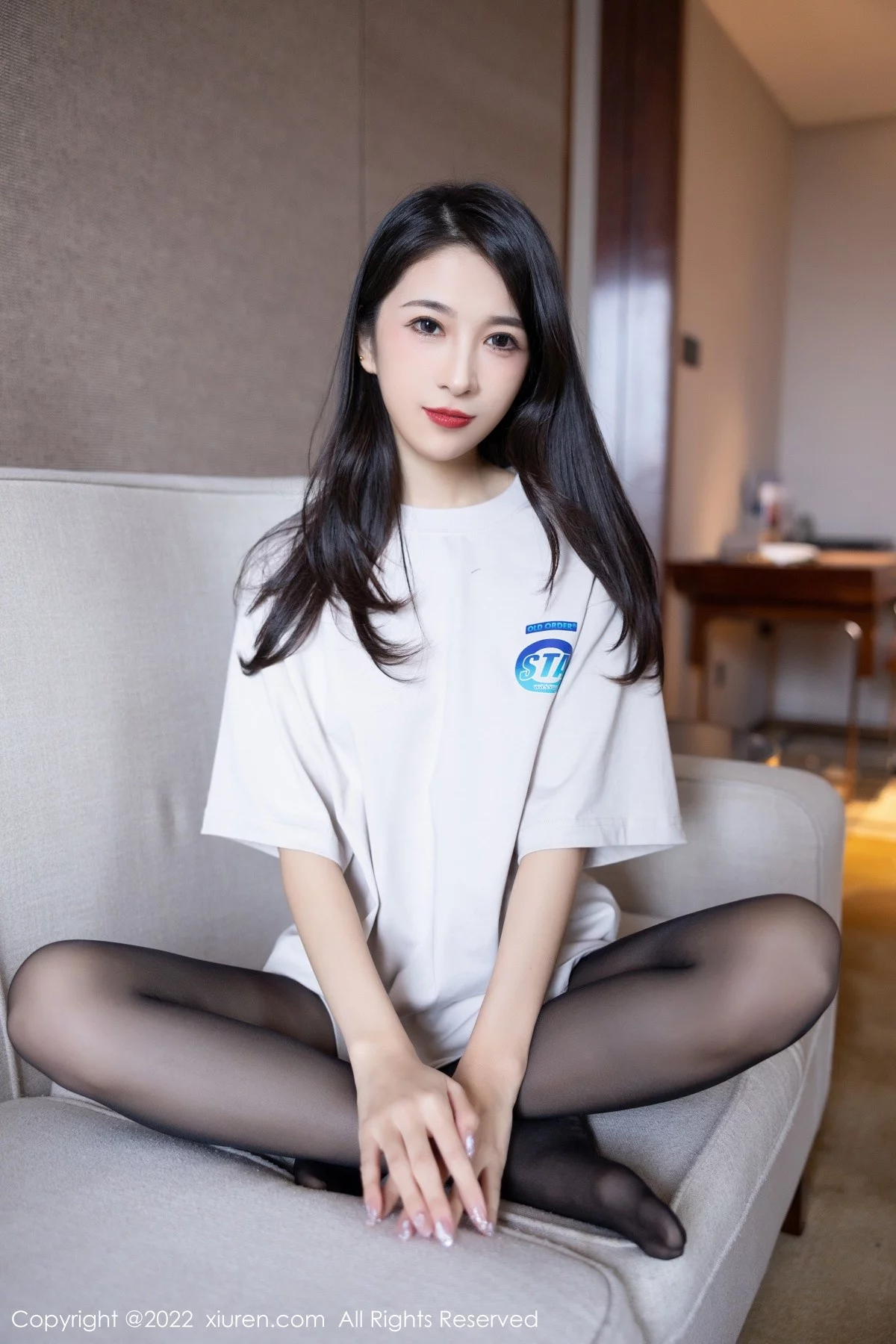 [[XiuRen秀人网]秀人网]No.5507_模特林乐一私房性感白T配超薄无内黑丝秀翘臀美腿诱惑写真80P