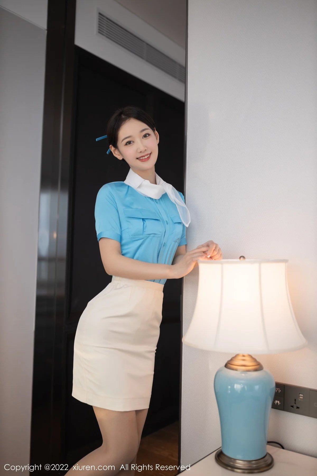 [[XiuRen秀人网]秀人网]No.5510_模特唐安琪空姐角色扮演性感白色蕾丝内衣配原色丝袜诱惑写真100P