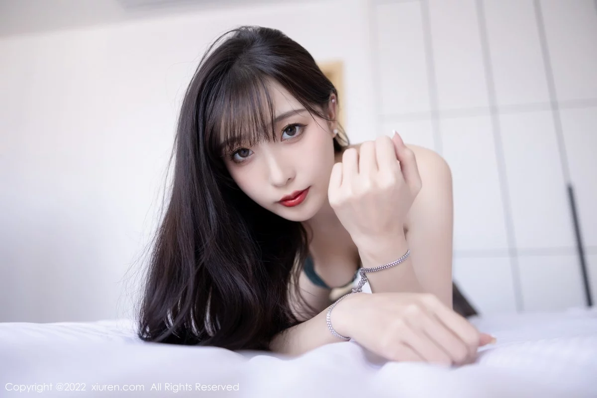 [[XiuRen秀人网]秀人网]No.5517_模特林星阑脱黑色制服露性感暗绿色蕾丝内衣超薄黑丝诱惑写真88P