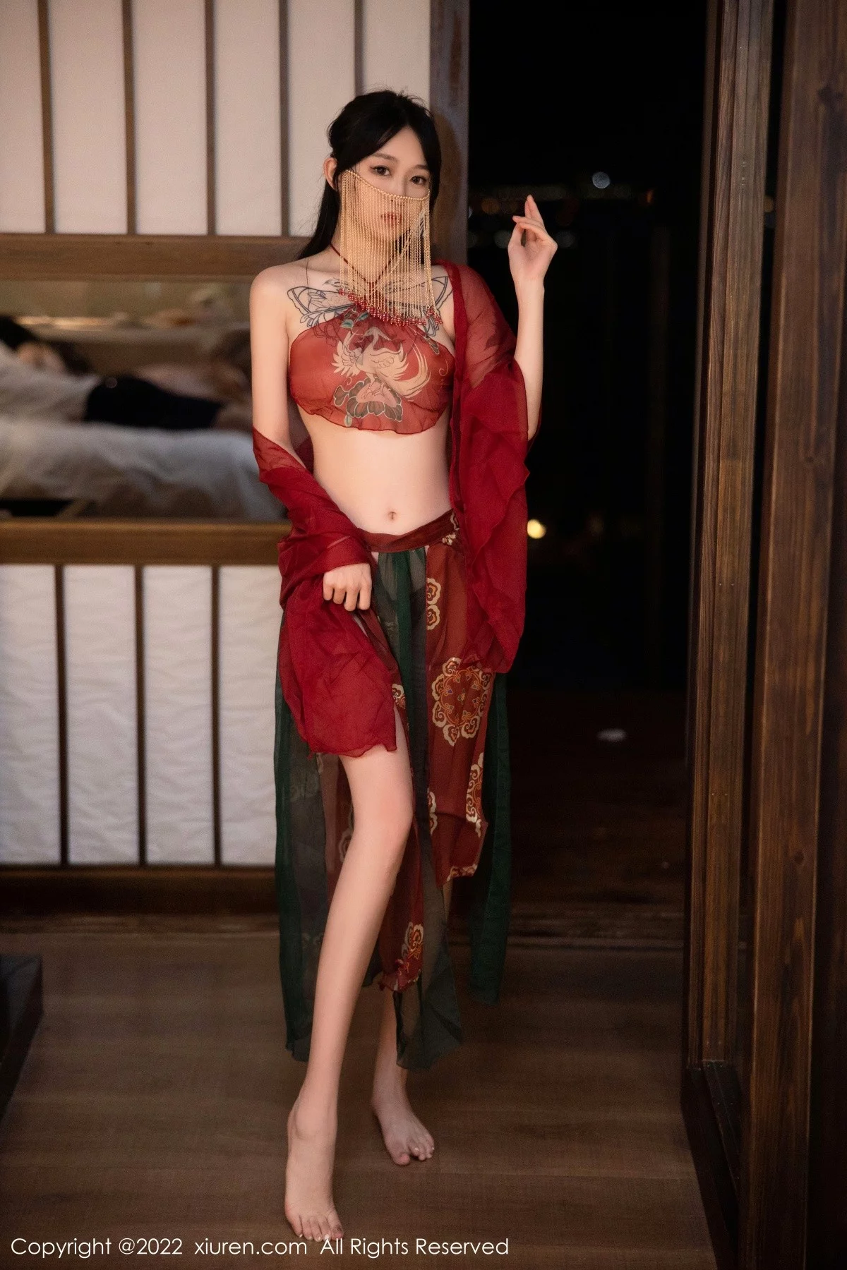 [[XiuRen秀人网]秀人网]No.5527_模特奶瓶大理旅拍私房性感红色轻透古装服秀完美身材诱惑写真78P