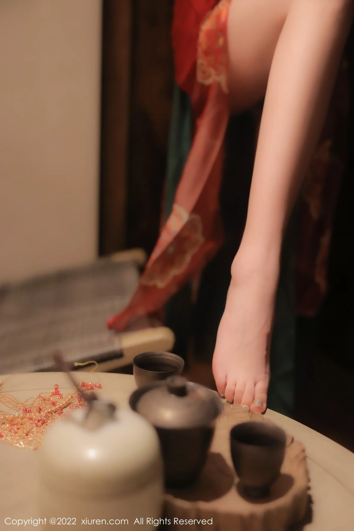 [[XiuRen秀人网]秀人网]No.5527_模特奶瓶大理旅拍私房性感红色轻透古装服秀完美身材诱惑写真78P