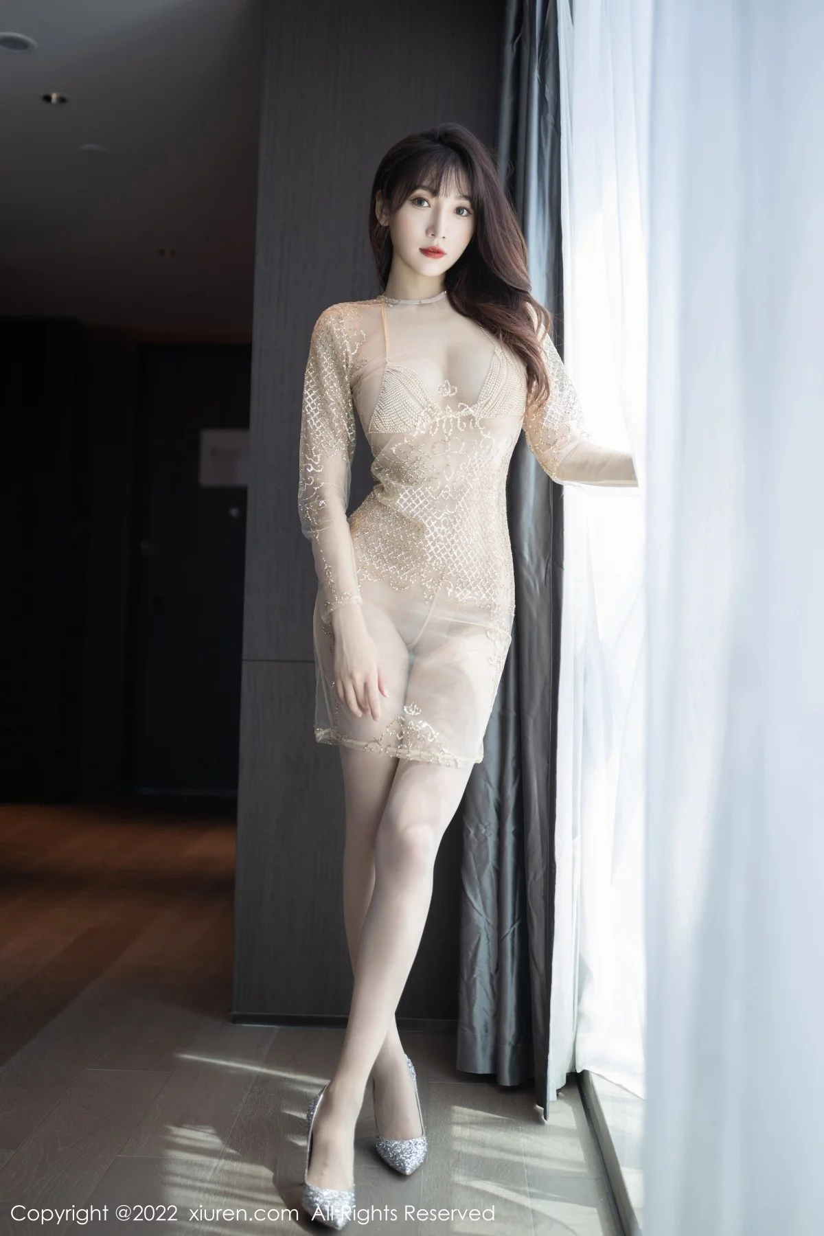 [[XiuRen秀人网]秀人网]No.5531_模特陆萱萱私房脱轻透镶金丝服饰露性感吊坠内衣惹火诱惑写真80P