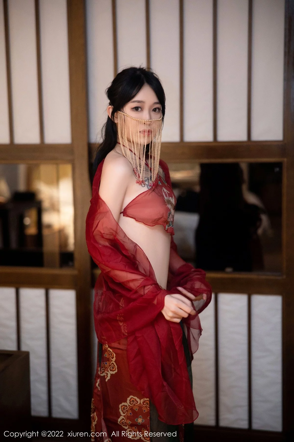 [[XiuRen秀人网]秀人网]No.5527_模特奶瓶大理旅拍私房性感红色轻透古装服秀完美身材诱惑写真78P