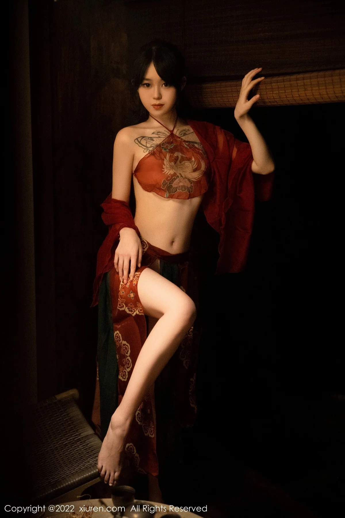 [[XiuRen秀人网]秀人网]No.5527_模特奶瓶大理旅拍私房性感红色轻透古装服秀完美身材诱惑写真78P