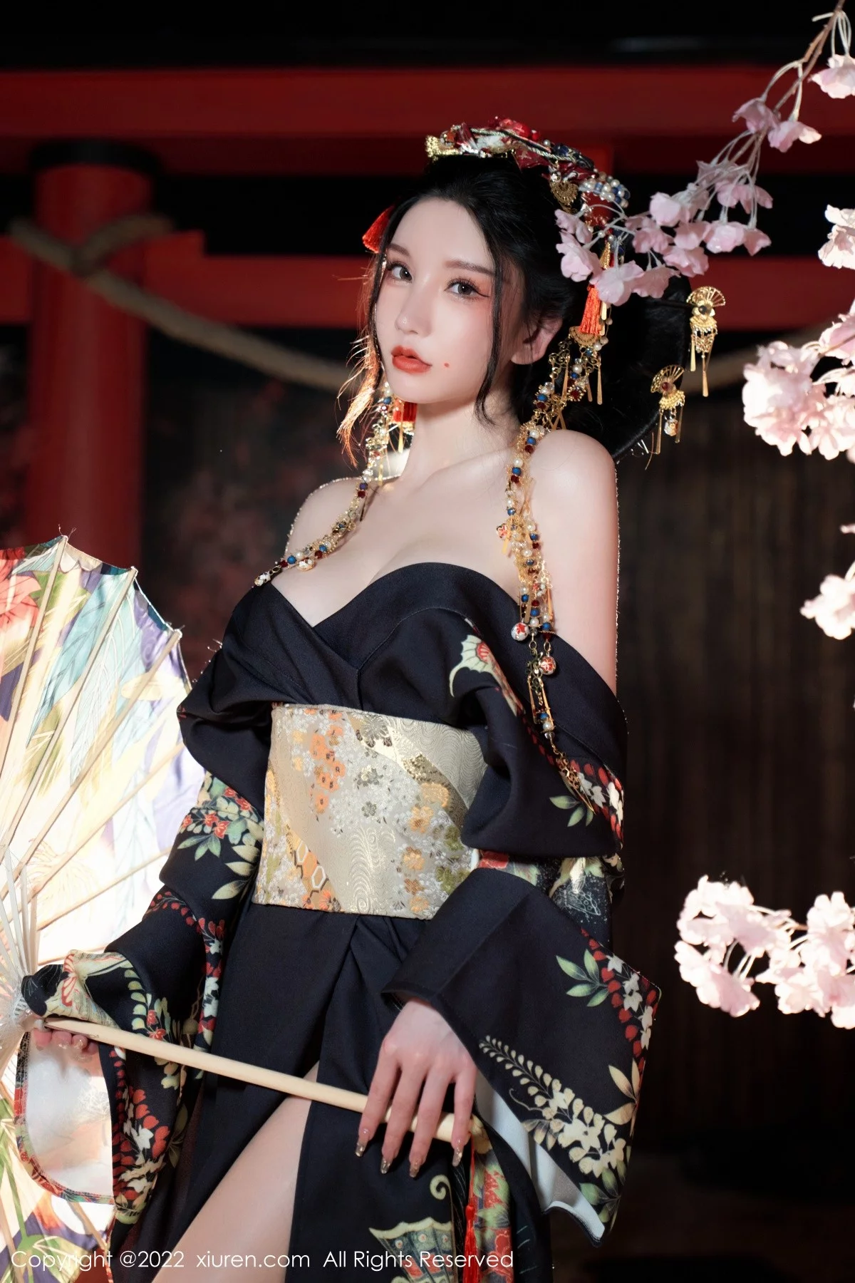 [[XiuRen秀人网]秀人网]No.5537_女神周于希Sally宽衣解带主题日系风脱和服露翘臀美腿诱惑写真80P