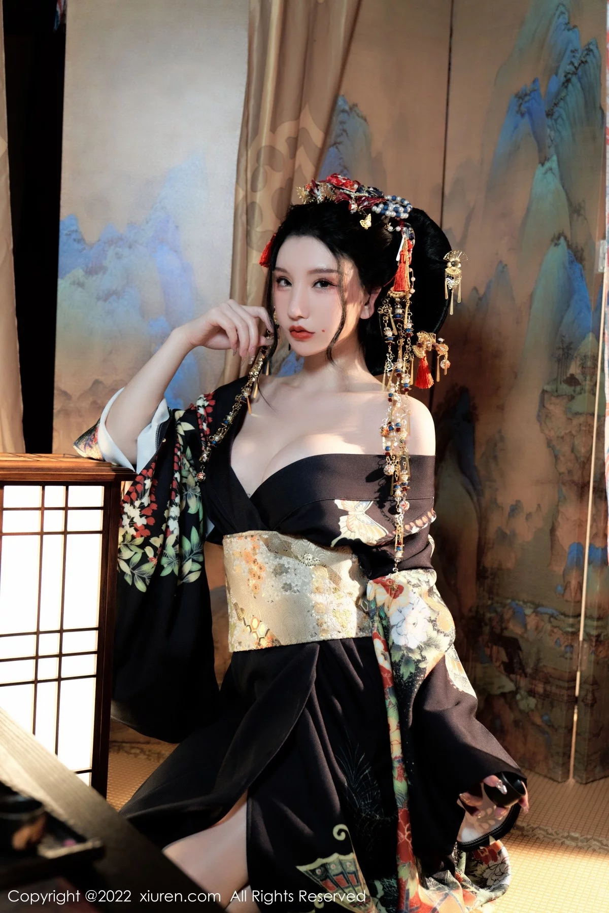 [[XiuRen秀人网]秀人网]No.5537_女神周于希Sally宽衣解带主题日系风脱和服露翘臀美腿诱惑写真80P