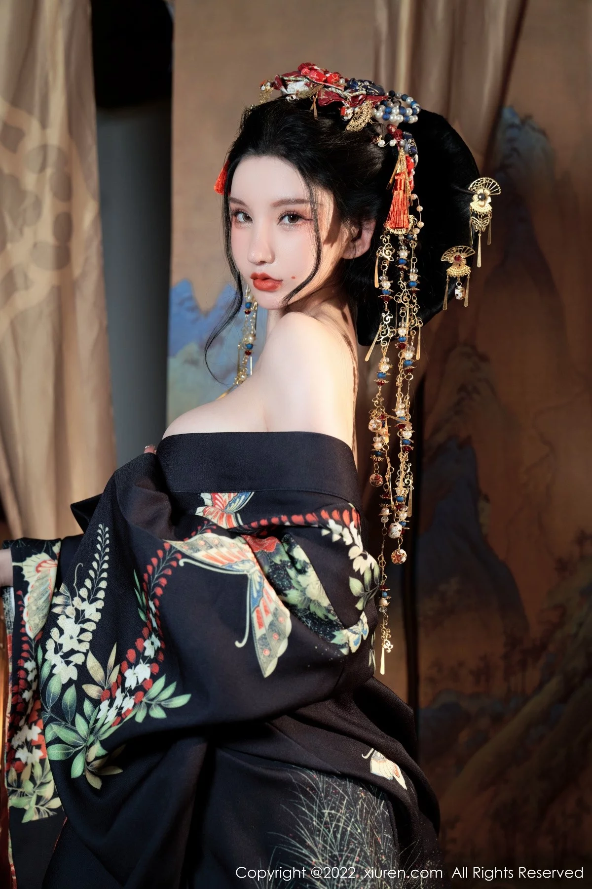 [[XiuRen秀人网]秀人网]No.5537_女神周于希Sally宽衣解带主题日系风脱和服露翘臀美腿诱惑写真80P