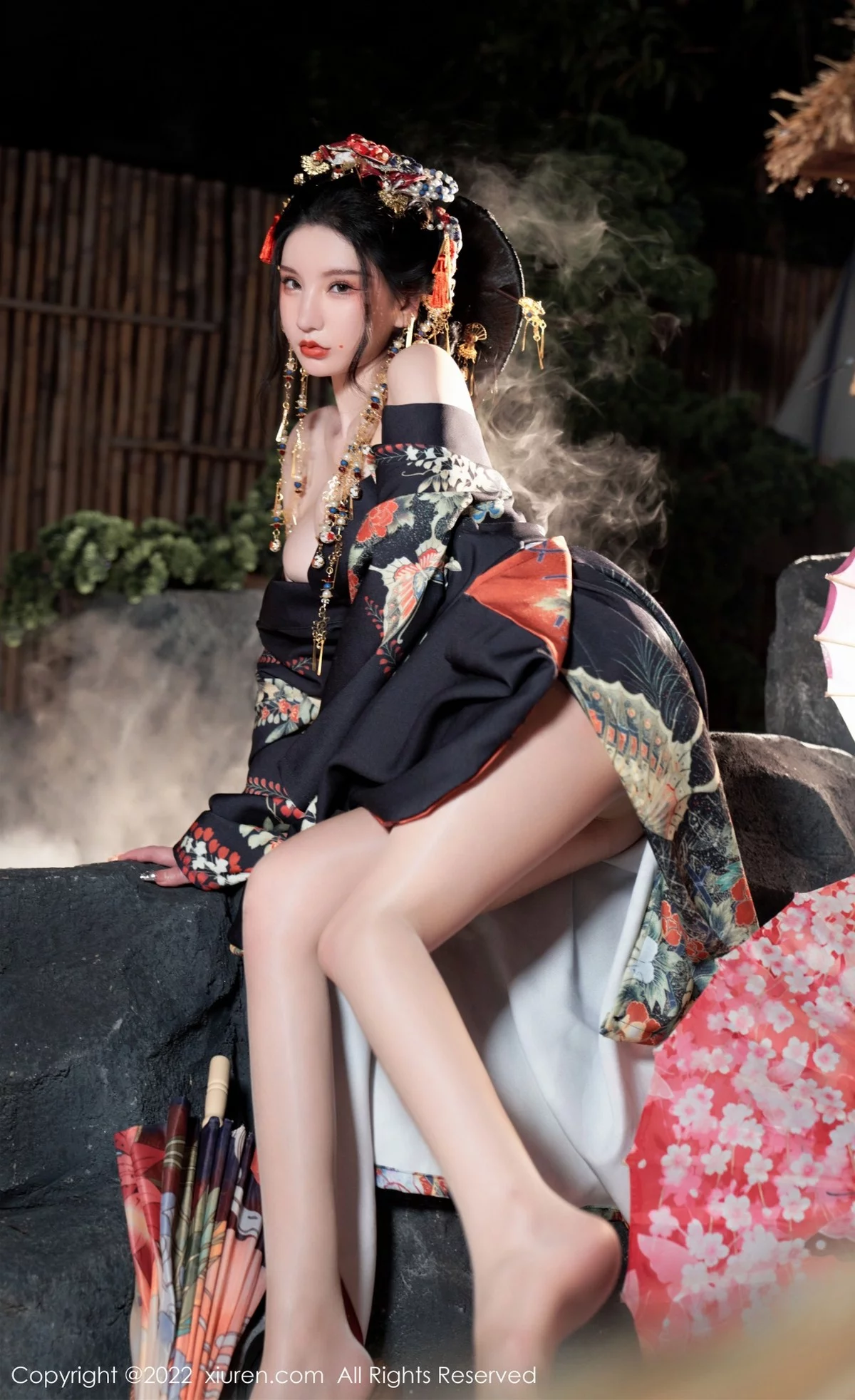 [[XiuRen秀人网]秀人网]No.5537_女神周于希Sally宽衣解带主题日系风脱和服露翘臀美腿诱惑写真80P