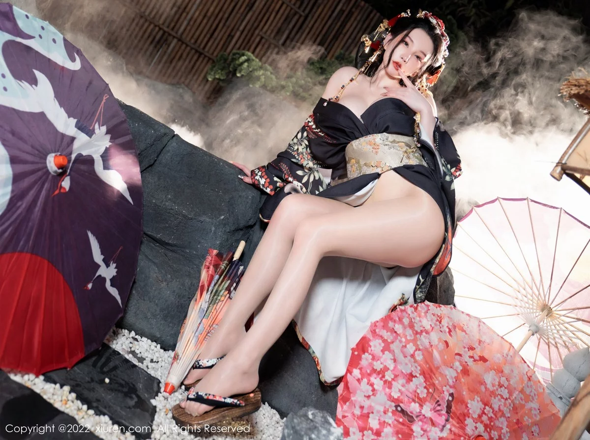 [[XiuRen秀人网]秀人网]No.5537_女神周于希Sally宽衣解带主题日系风脱和服露翘臀美腿诱惑写真80P