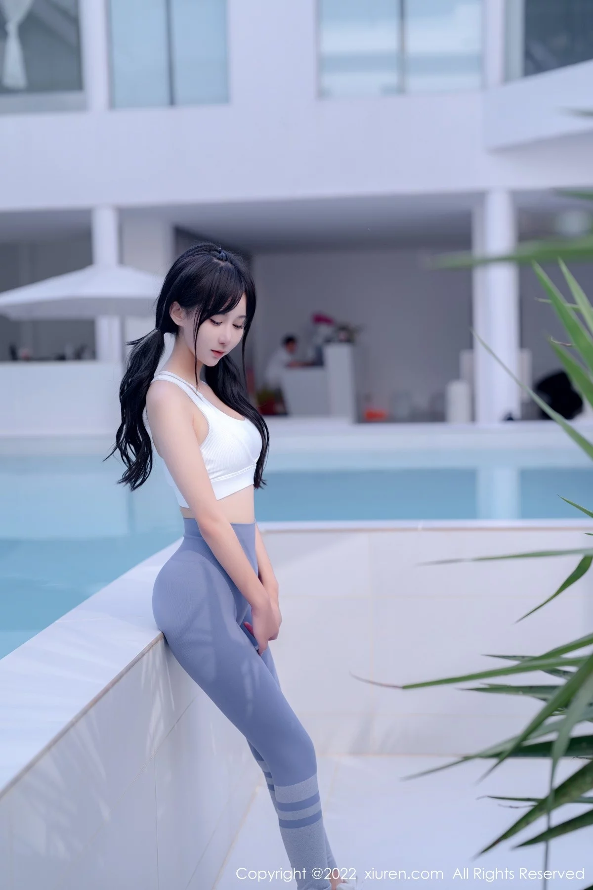 [[XiuRen秀人网]秀人网]No.5463_女神小果冻儿大理旅拍私房性感运动服紧身秀完美身材诱惑写真55P