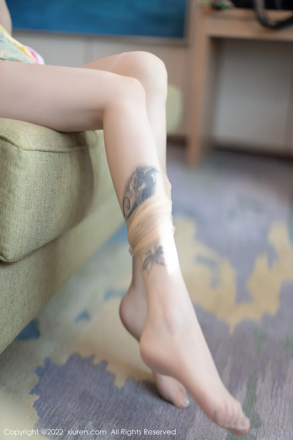 [[XiuRen秀人网]秀人网]No.5467_女神王雨纯万宁旅拍半撩淡彩色连衣裙露超薄无内肉丝诱惑写真84P