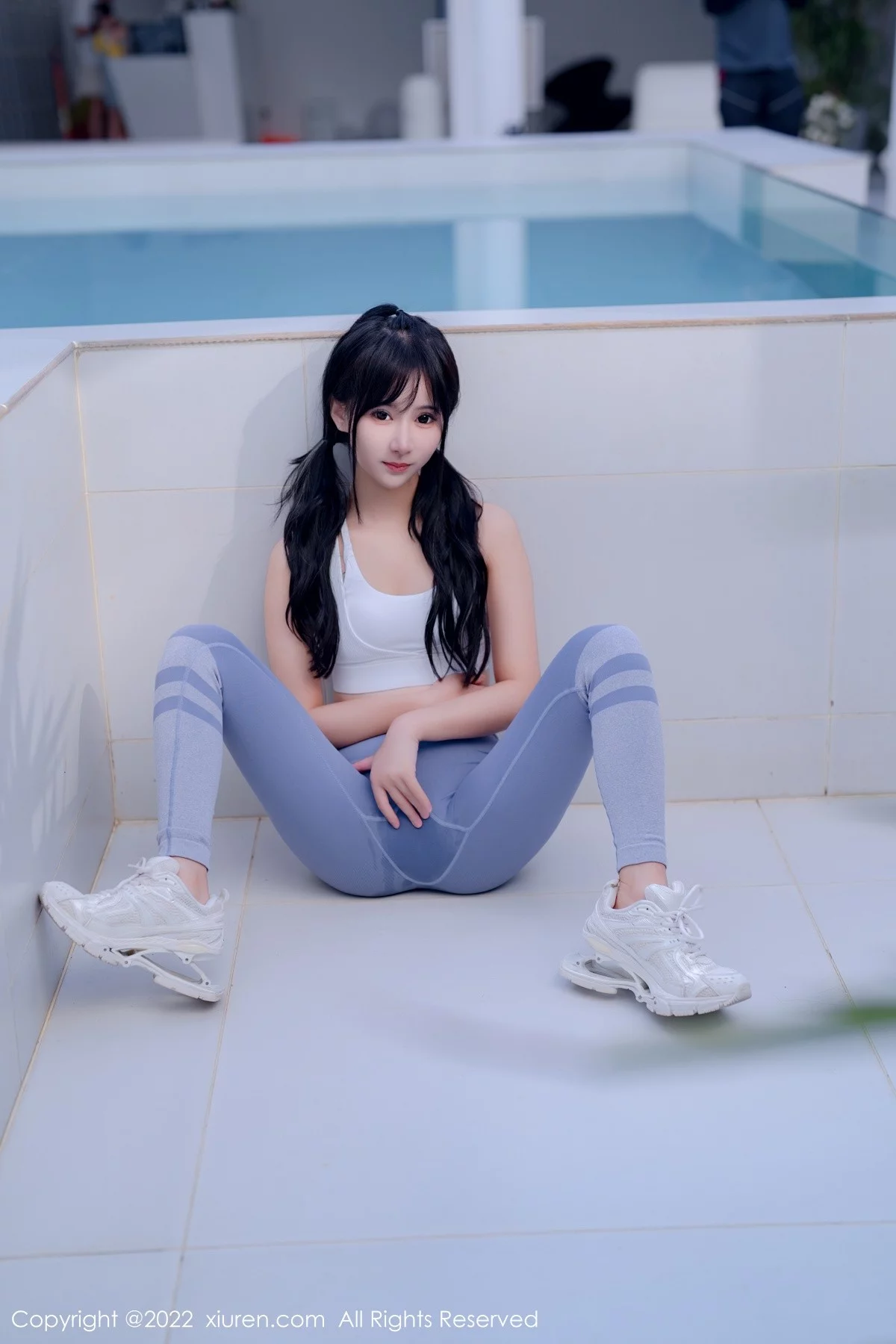 [[XiuRen秀人网]秀人网]No.5463_女神小果冻儿大理旅拍私房性感运动服紧身秀完美身材诱惑写真55P