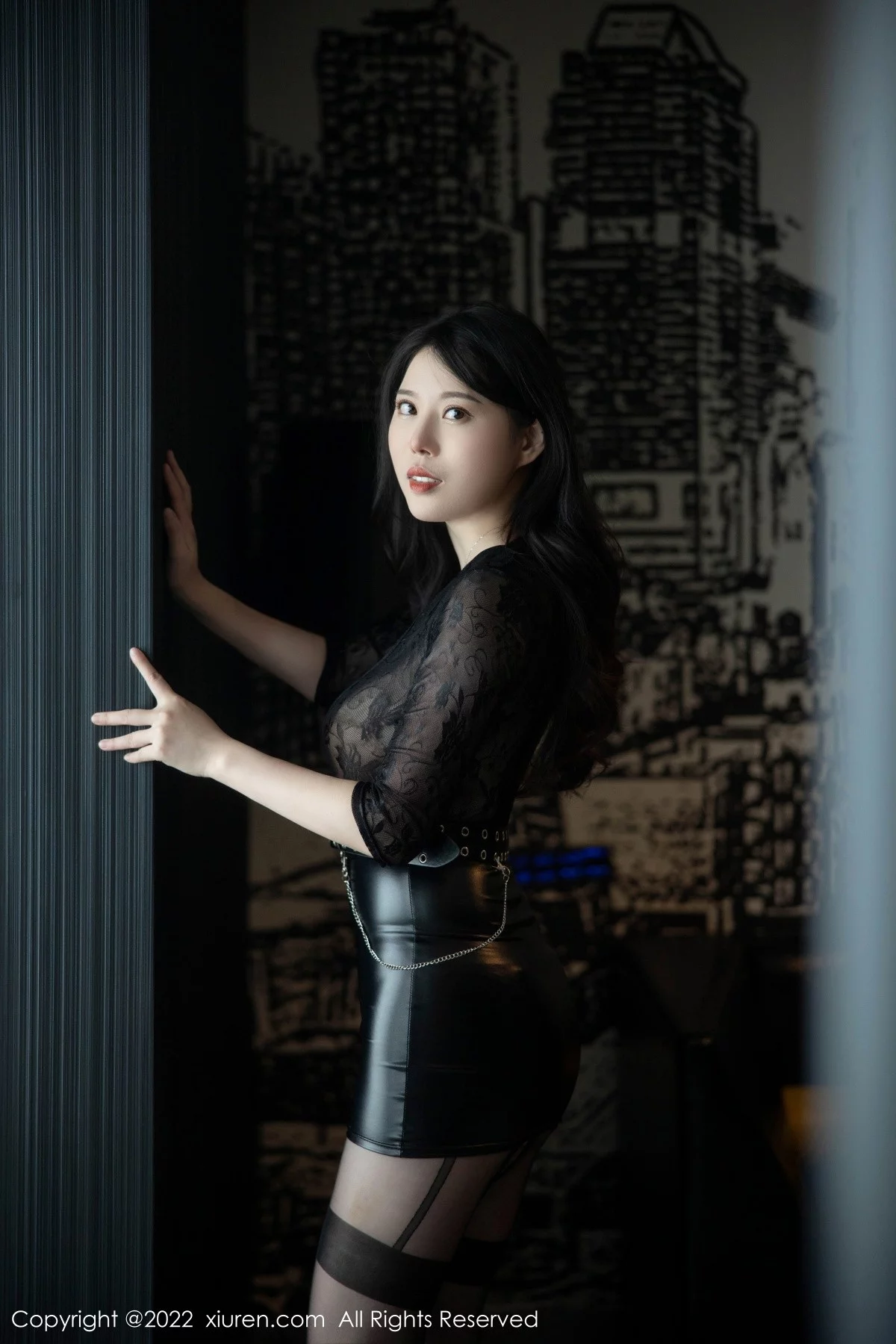 [[XiuRen秀人网]秀人网]No.5541_模特白茹雪性感黑色网纱连衣裙配黑丝吊袜秀完美身材诱惑写真78P