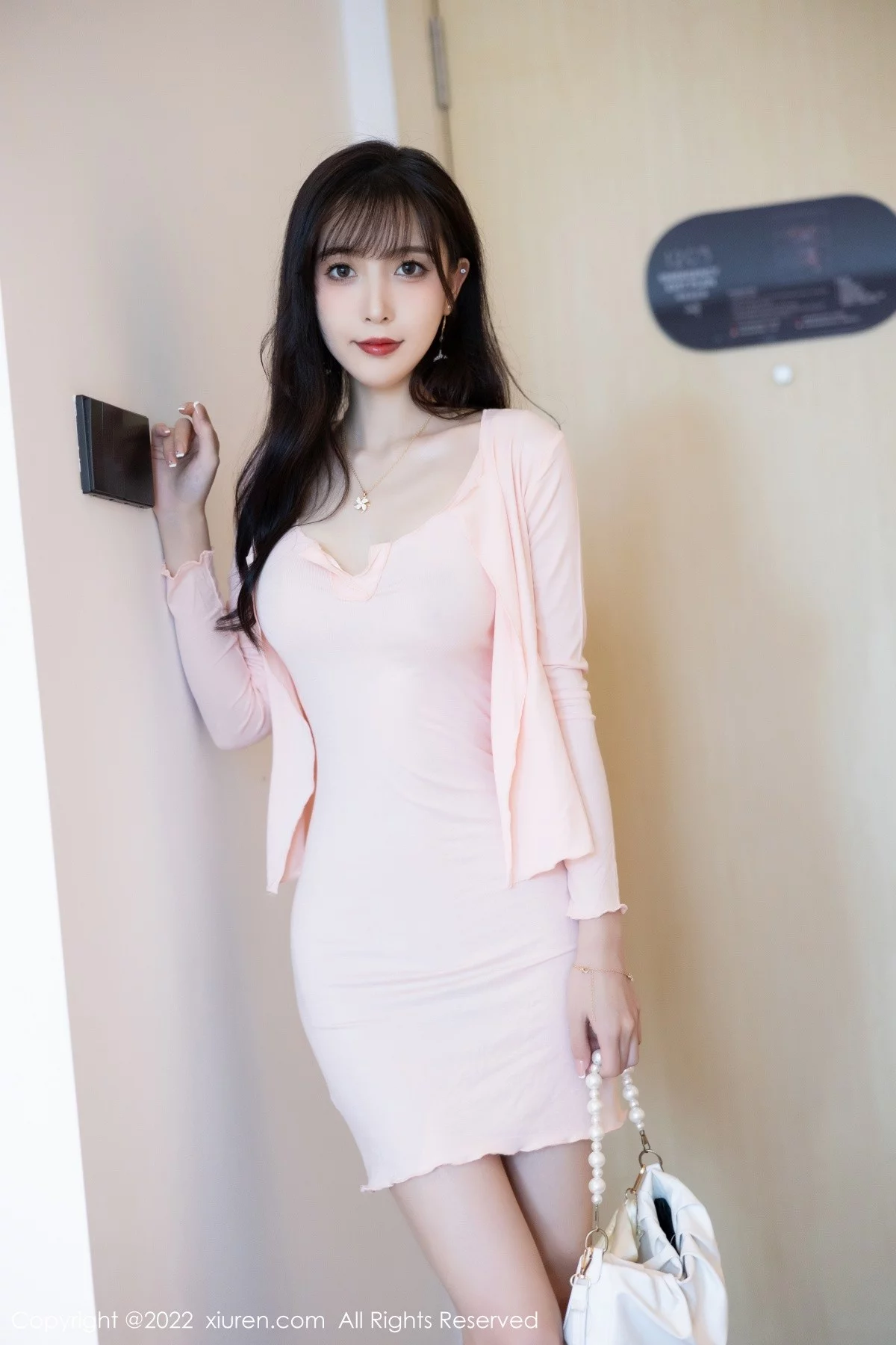 [[XiuRen秀人网]秀人网]No.5544_模特林星阑性感粉色套装配超薄无内肉丝秀曼妙身姿诱惑写真81P