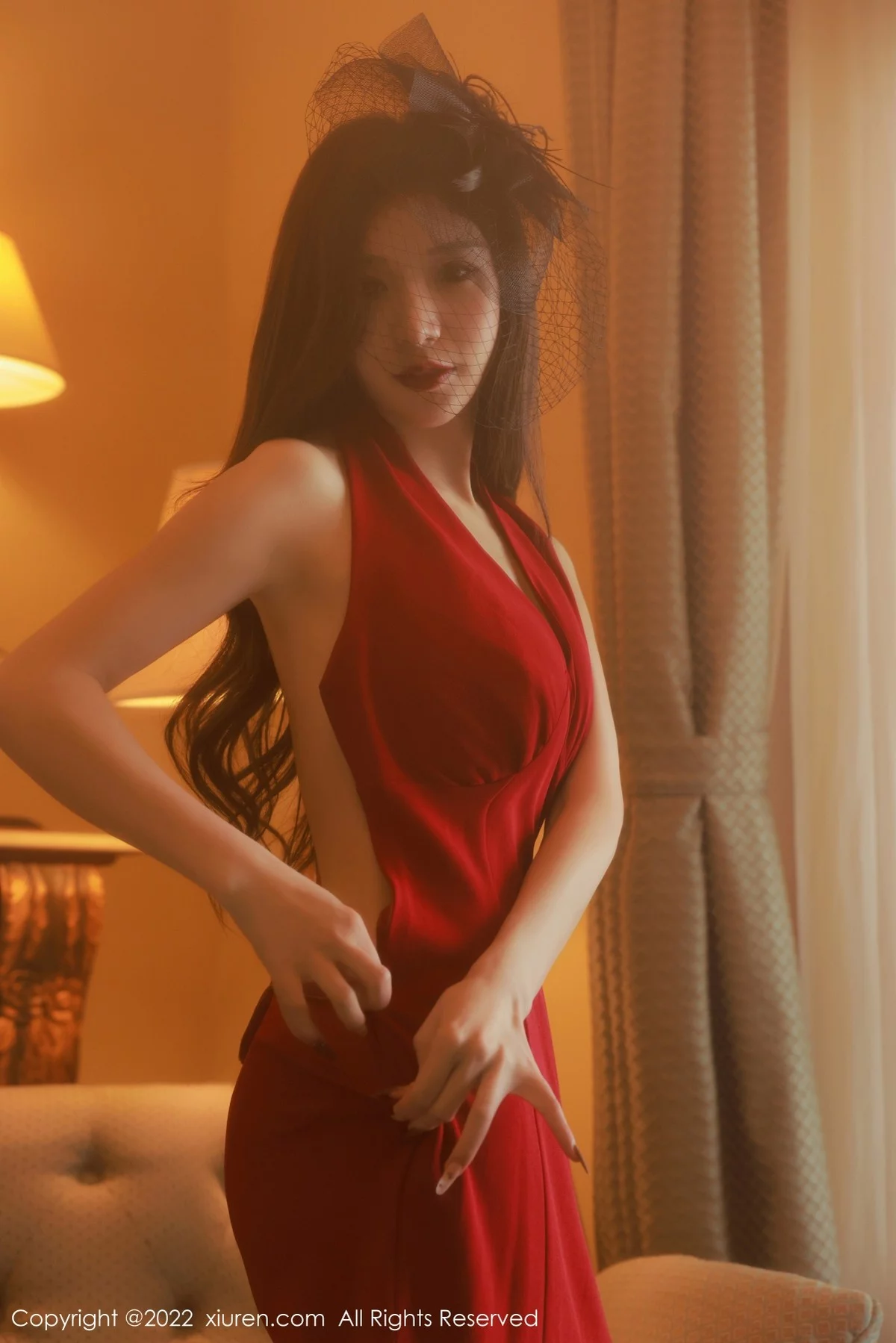 [[XiuRen秀人网]秀人网]No.5542_模特hebe韩心雨澳门旅拍性感红色长裙配超薄黑丝迷人诱惑写真56P