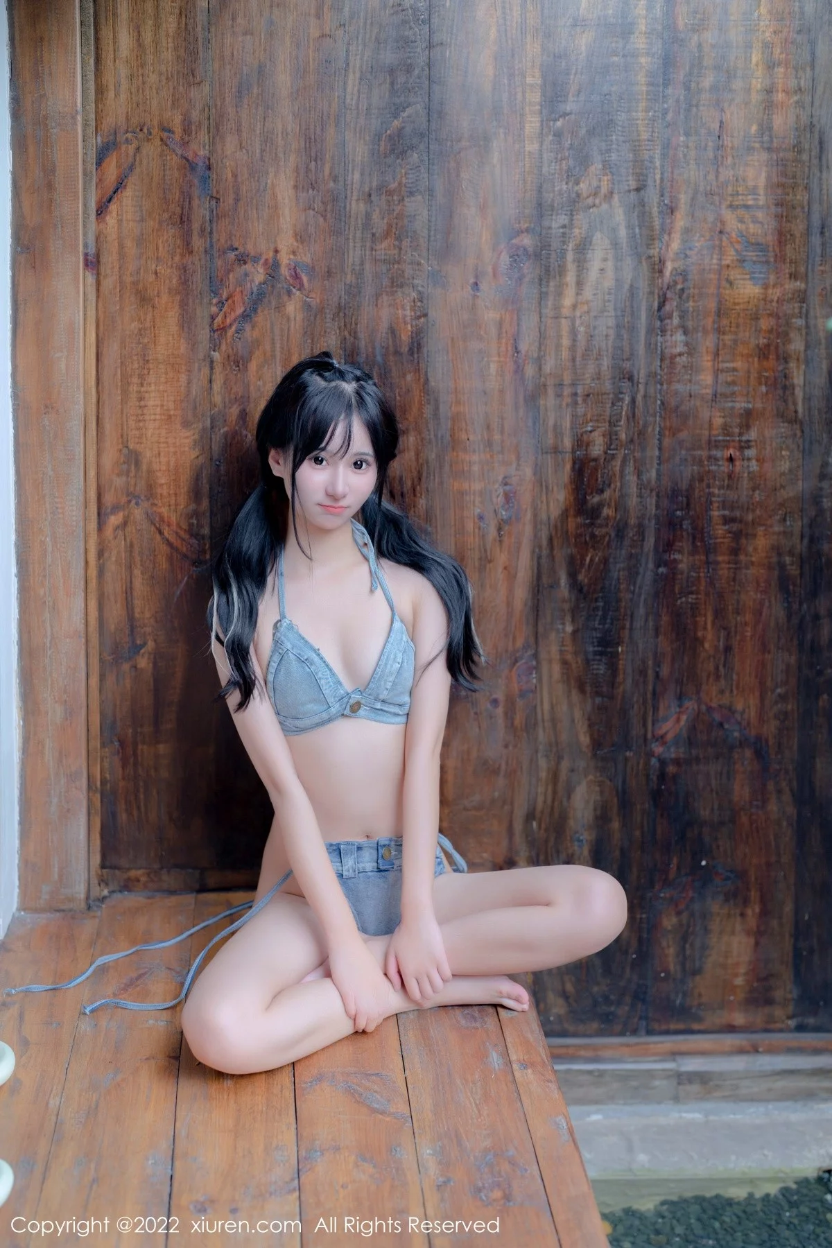 [[XiuRen秀人网]秀人网]No.5548_模特小果冻儿大理旅拍性感蓝色牛仔比基尼秀苗条身材诱惑写真71P