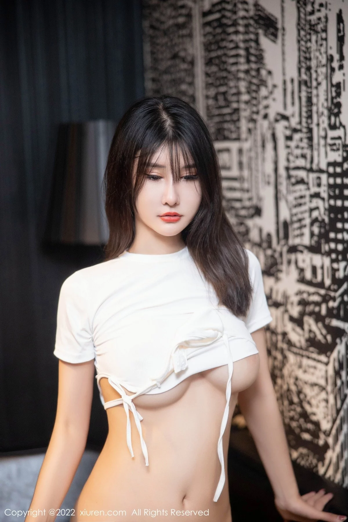 [[XiuRen秀人网]秀人网]No.5546_模特夏沫沫tifa脱黑色短裤露白色高叉连体衣秀完美身材诱惑写真76P