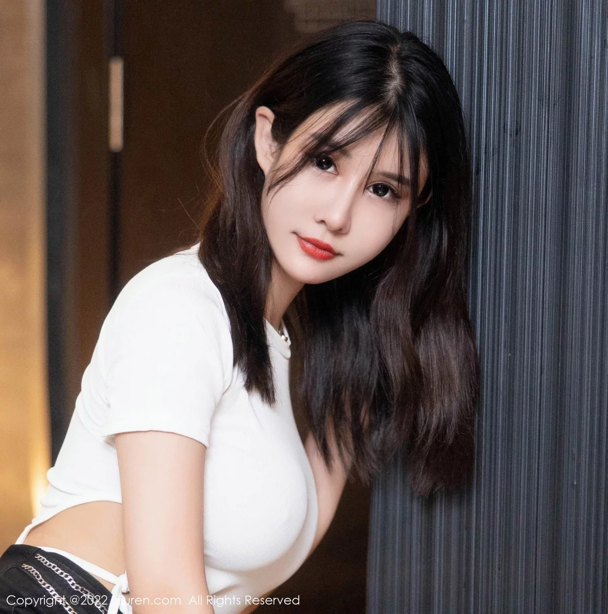 [[XiuRen秀人网]秀人网]No.5546_模特夏沫沫tifa脱黑色短裤露白色高叉连体衣秀完美身材诱惑写真76P