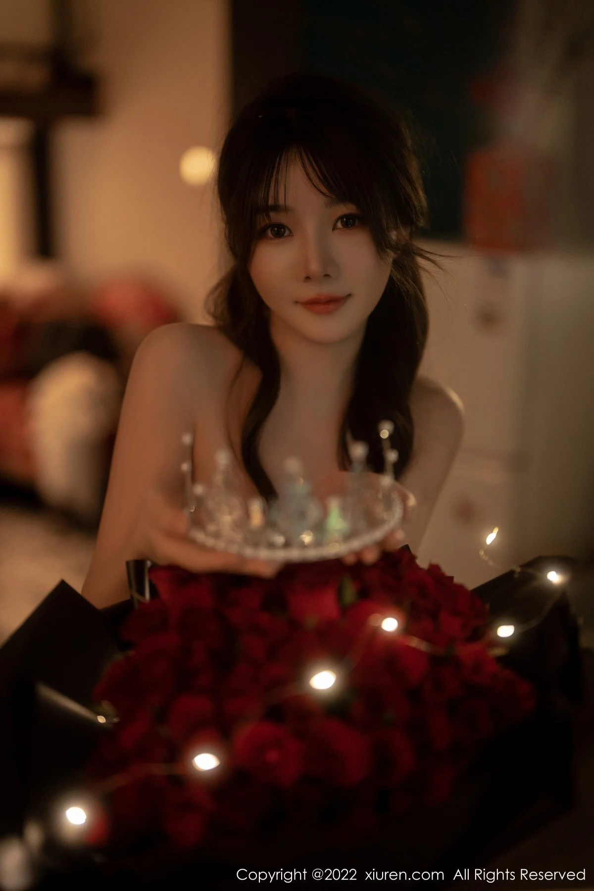 [[XiuRen秀人网]秀人网]No.5552_模特婠婠么私房性感黑色露肩连衣裙配超薄黑丝秀曼妙身材写真74P