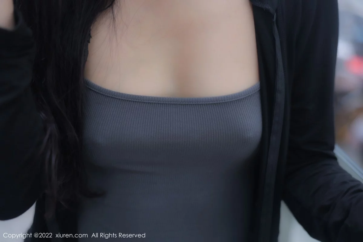 [[XiuRen秀人网]秀人网]No.5553_新人模特顾楚楚maily性感深灰色吊带裙配诱人灰丝完美诱惑写真96P