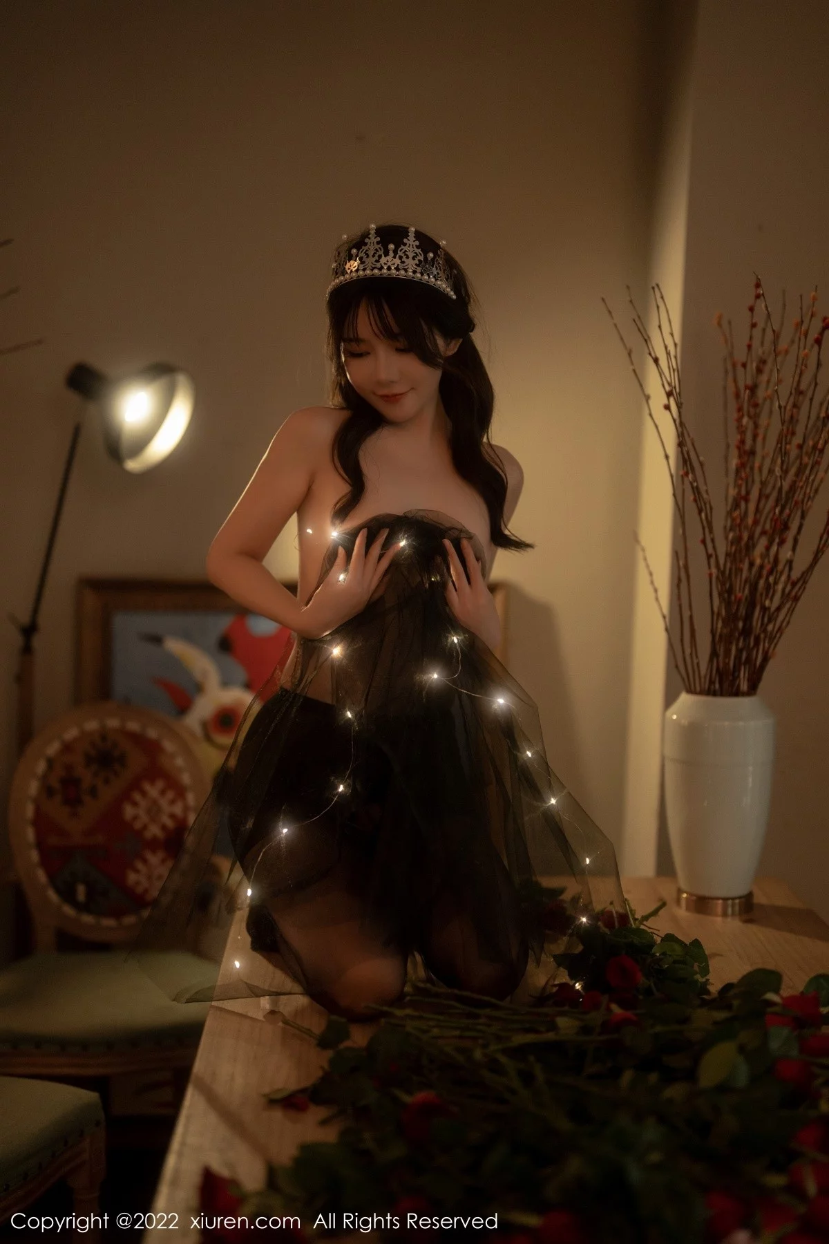 [[XiuRen秀人网]秀人网]No.5552_模特婠婠么私房性感黑色露肩连衣裙配超薄黑丝秀曼妙身材写真74P