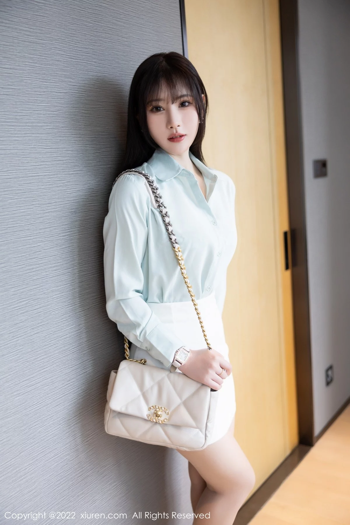 [[XiuRen秀人网]秀人网]No.5555_模特张欣欣淡蓝色上衣配白短裙露性感内衣配原色丝袜诱惑写真80P