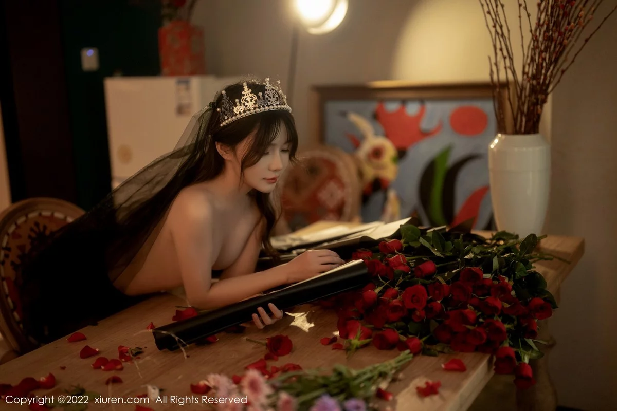 [[XiuRen秀人网]秀人网]No.5552_模特婠婠么私房性感黑色露肩连衣裙配超薄黑丝秀曼妙身材写真74P