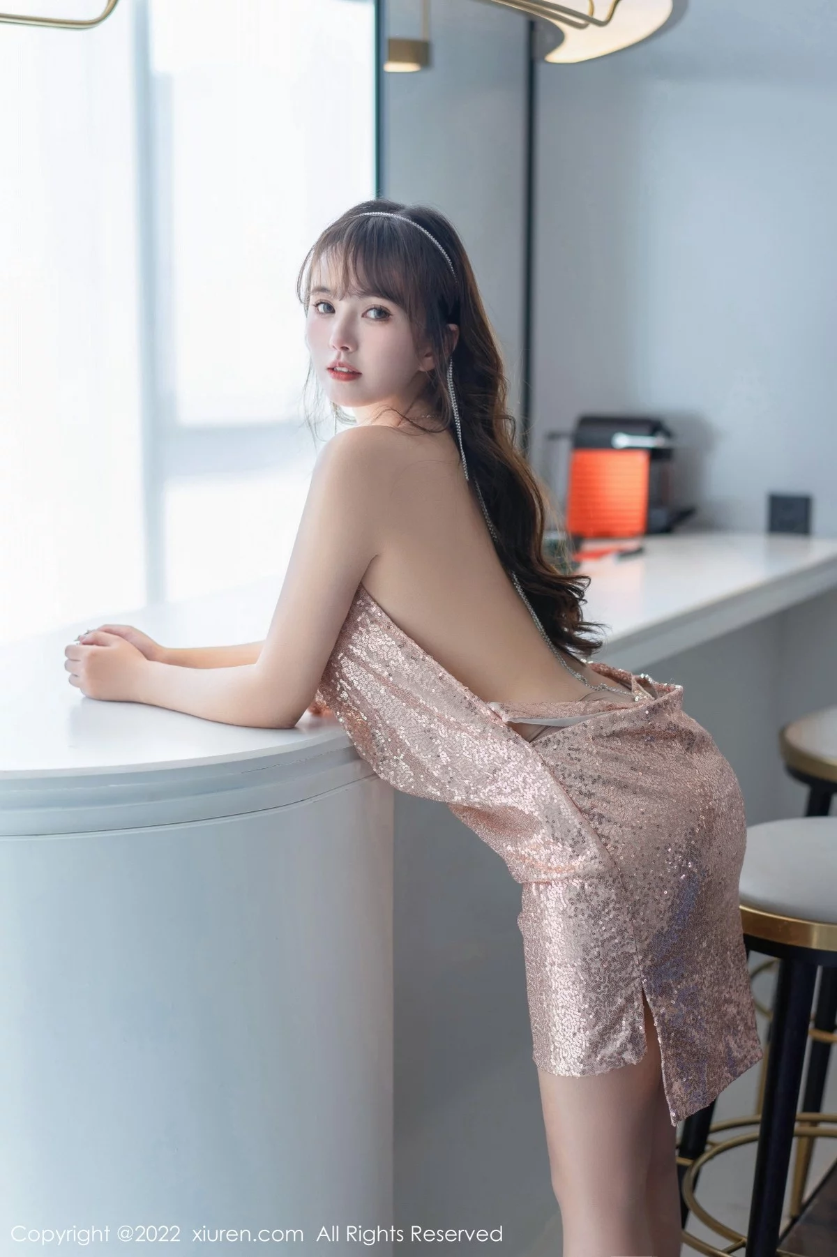 [[XiuRen秀人网]秀人网]No.5567_模特张思允Nice粉色闪亮露背吊带短裙配超薄肉丝迷人诱惑写真71P