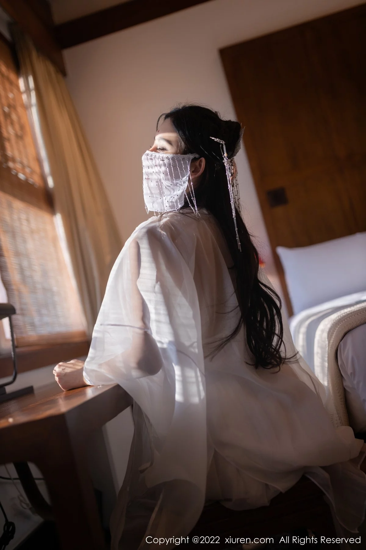 [[XiuRen秀人网]秀人网]No.5573_模特就是阿朱啊嫦娥装扮中秋主题白色服饰秀曼妙身姿诱惑写真85P