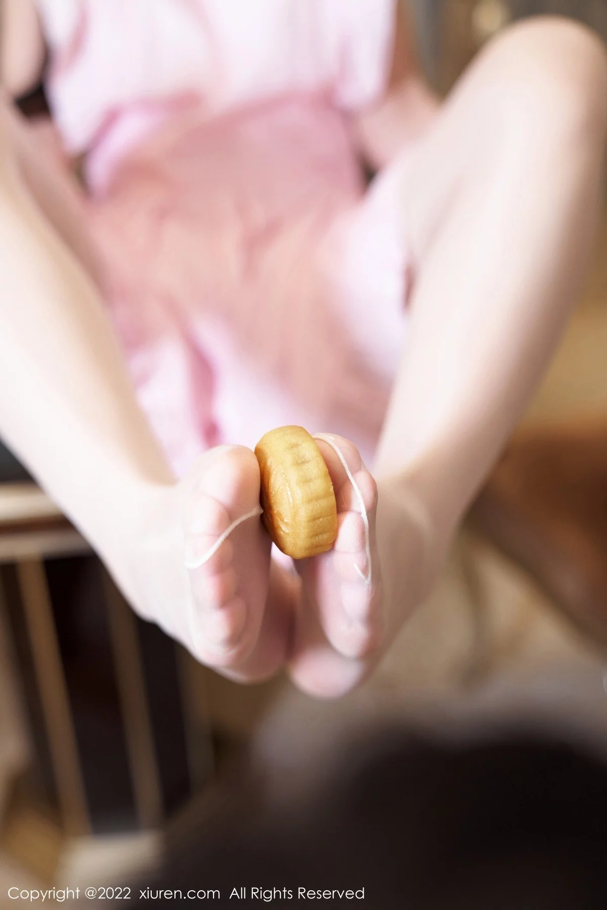 [[XiuRen秀人网]秀人网]No.5574_模特周于希Sally性感粉色女仆裙配超薄肉丝秀完美身材诱惑写真85P