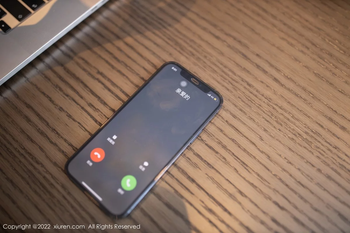 [[XiuRen秀人网]秀人网]No.5570_模特鱼子酱Fish云南旅拍粉色上衣配牛仔裤秀完美身材诱惑写真80P