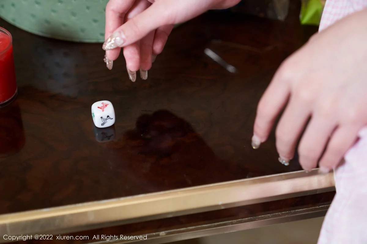 [[XiuRen秀人网]秀人网]No.5574_模特周于希Sally性感粉色女仆裙配超薄肉丝秀完美身材诱惑写真85P