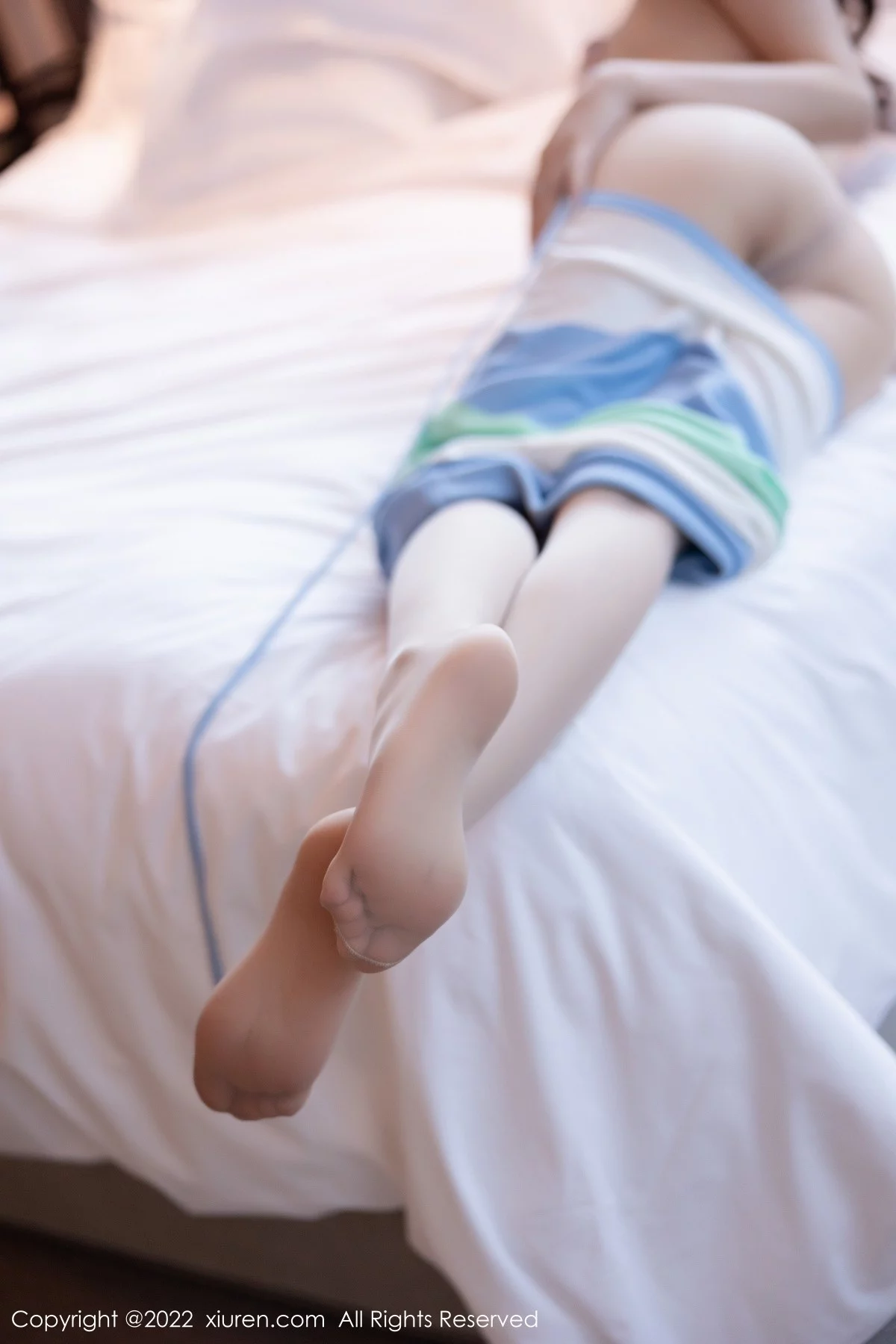 [[XiuRen秀人网]秀人网]No.5571_女神徐莉芝Booty淡蓝色连衣长裙配超薄无内肉丝秀翘臀诱惑写真84P